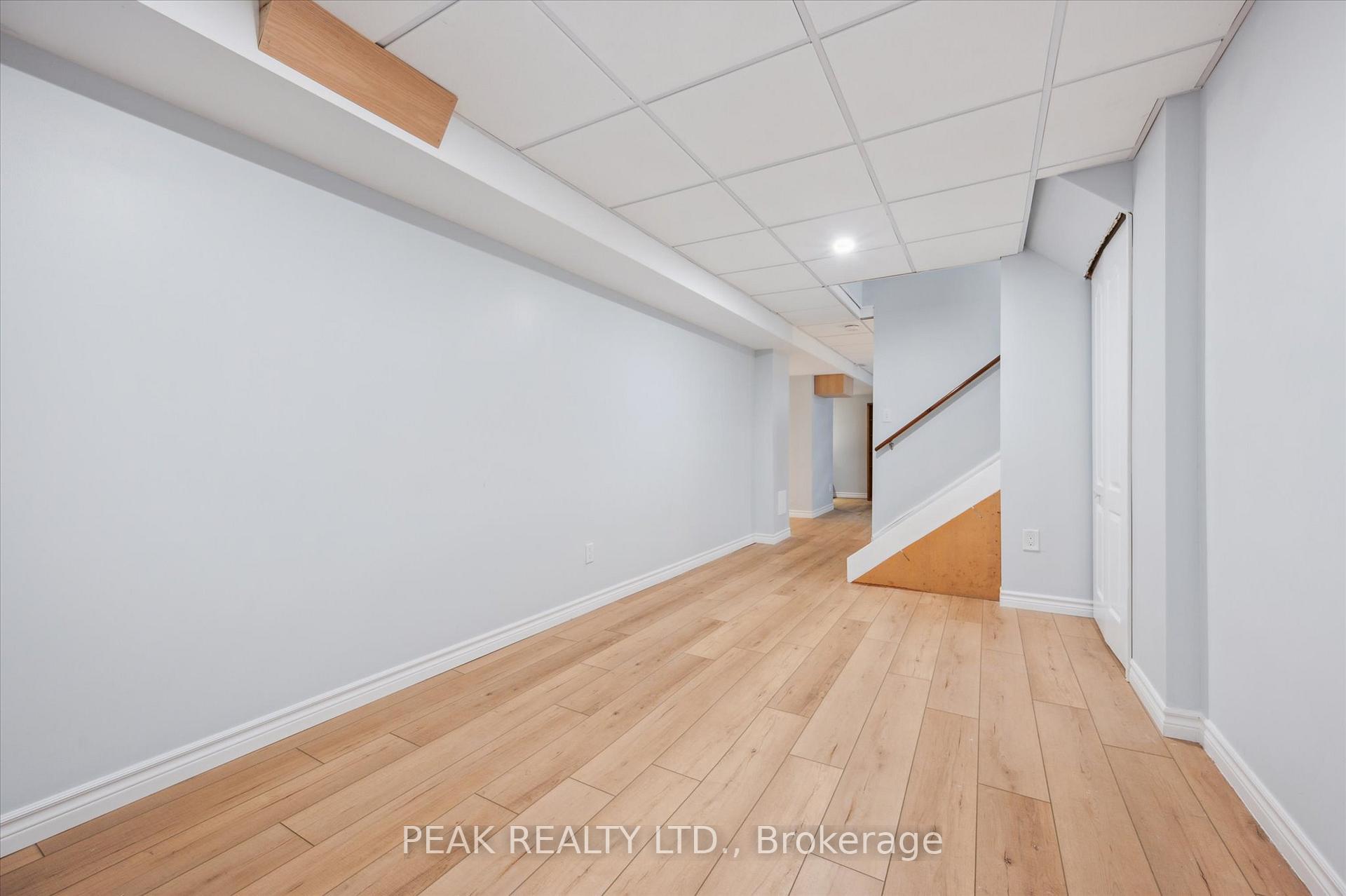 Photo 35 of 606 Eastbridge Boulevard, Waterloo — HOMEH