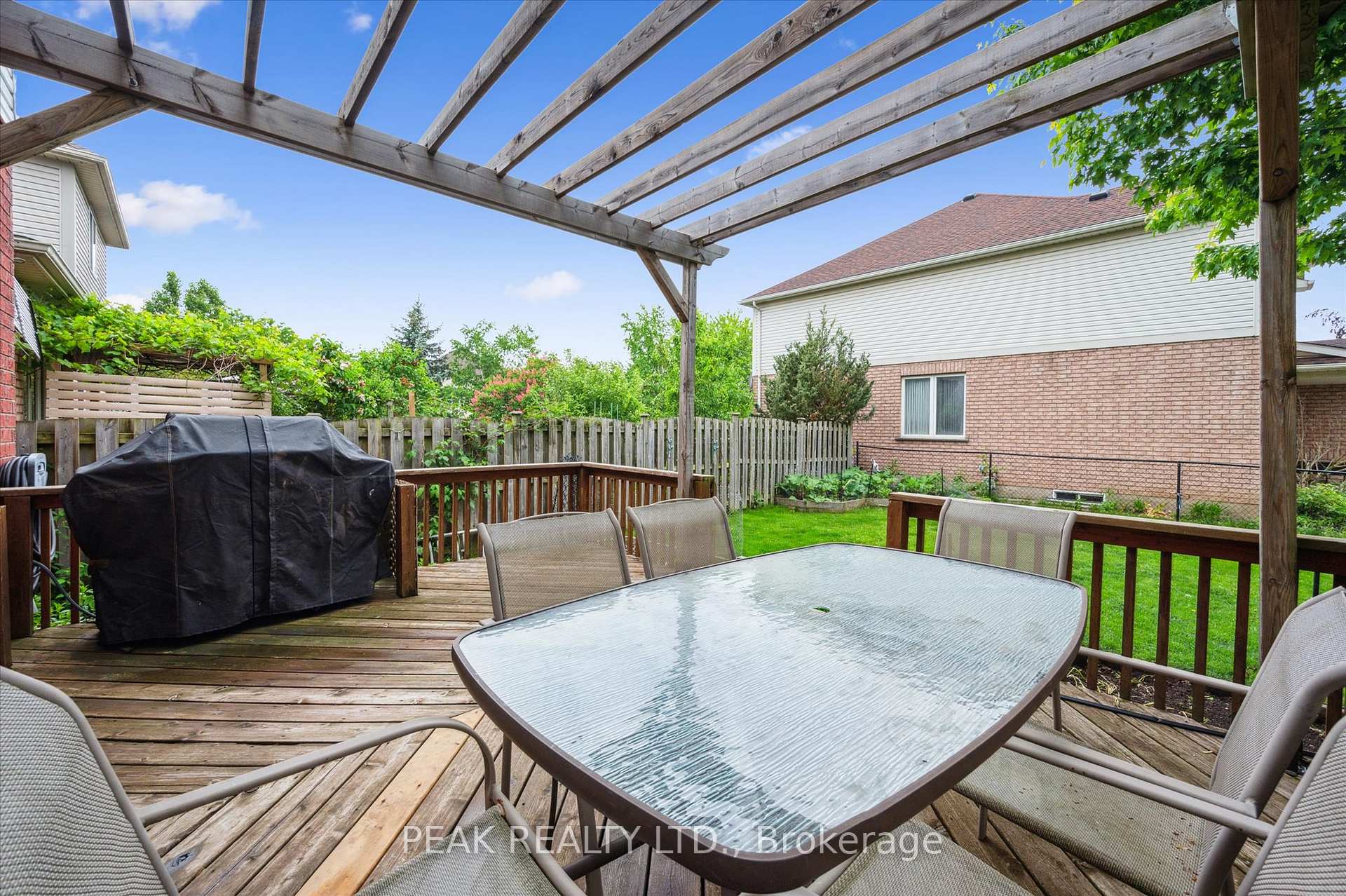 Photo 38 of 606 Eastbridge Boulevard, Waterloo — HOMEH