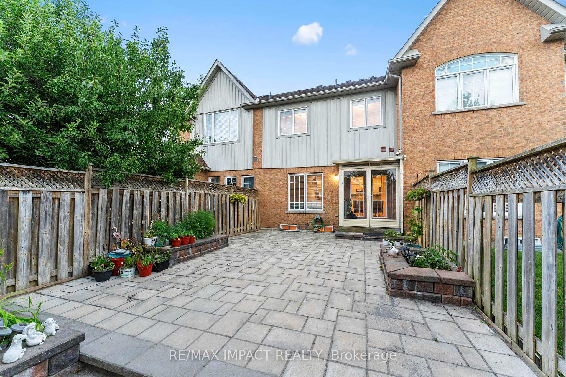 Photo 10 of 740 Bur Oak Avenue, Markham, Wismer — HOMEH