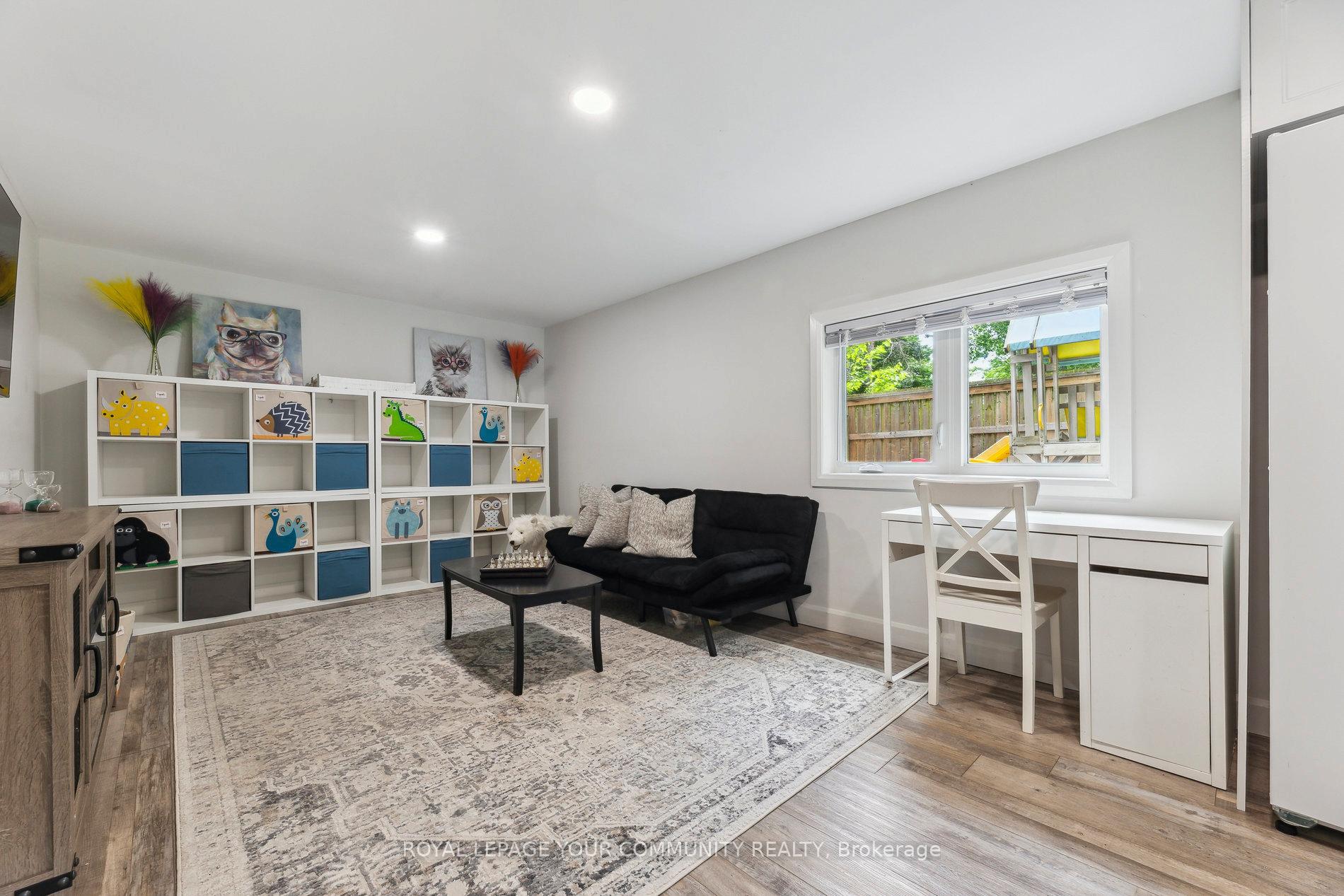 Photo 17 of 1094 Somerville Street, Oshawa, Centennial — HOMEH