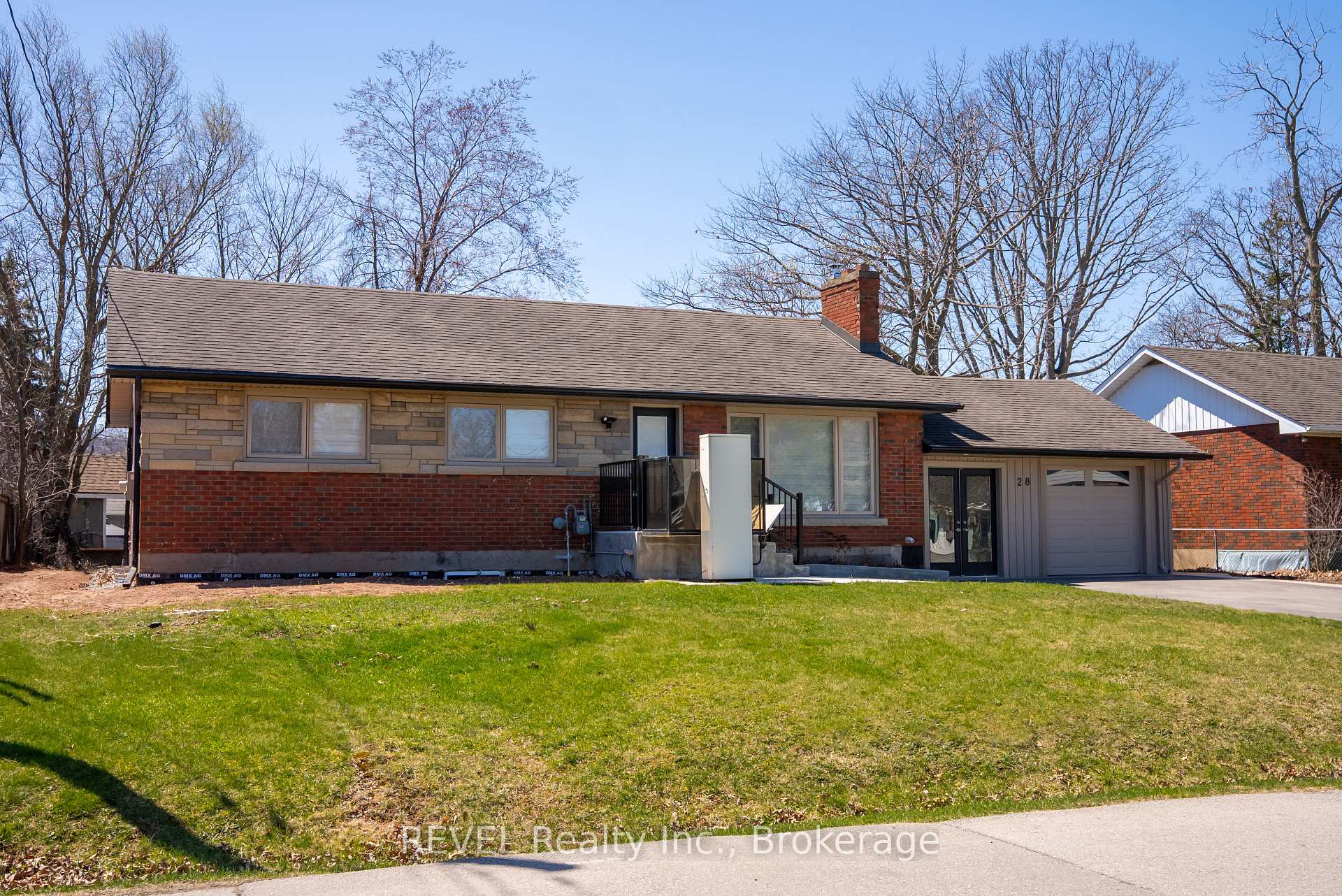 Front of 28 Dale Avenue