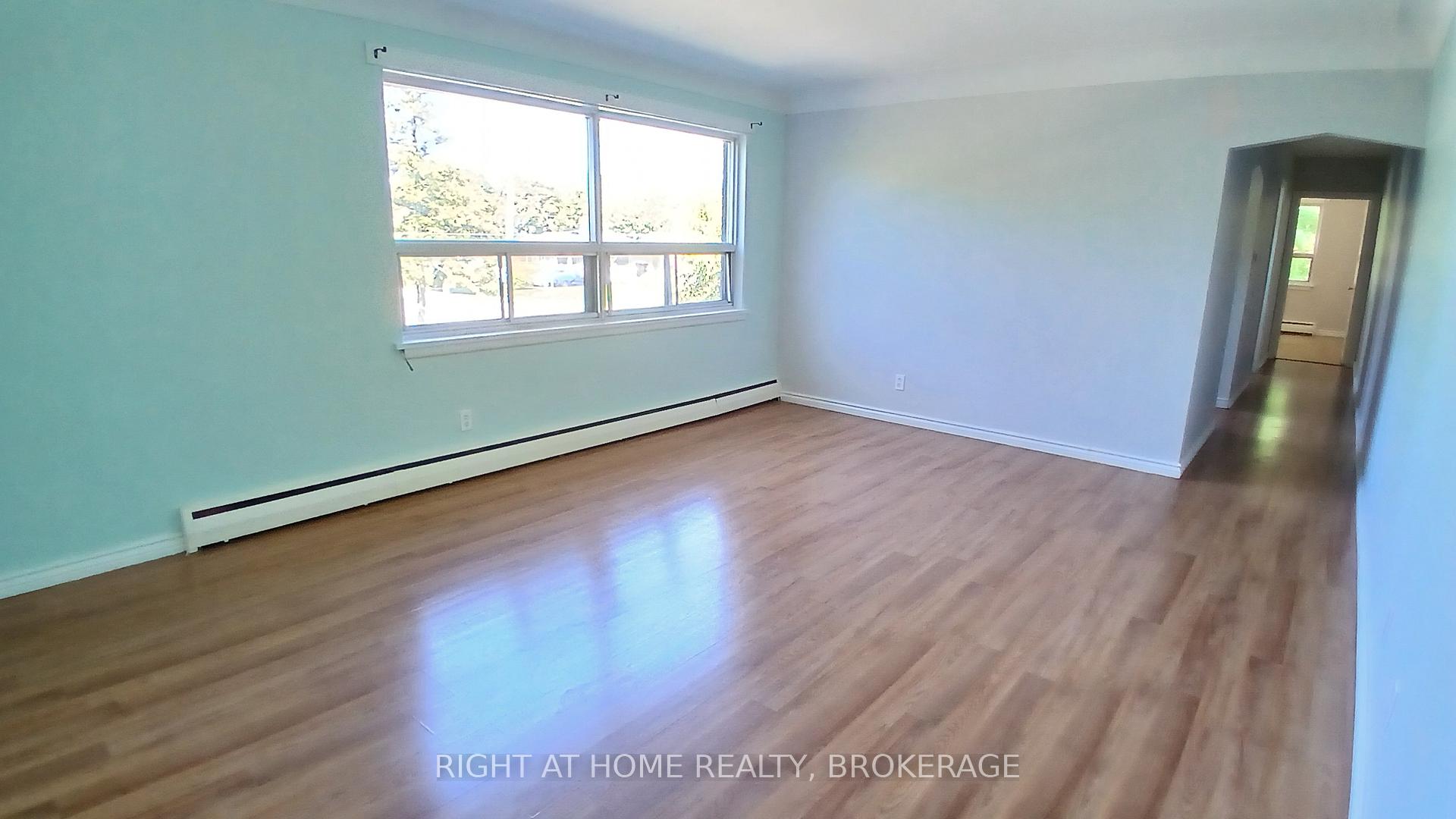Photo 4 of Unit Apt 1, 334 Upper Ottawa Street, Hamilton, Sunninghill — HOMEH
