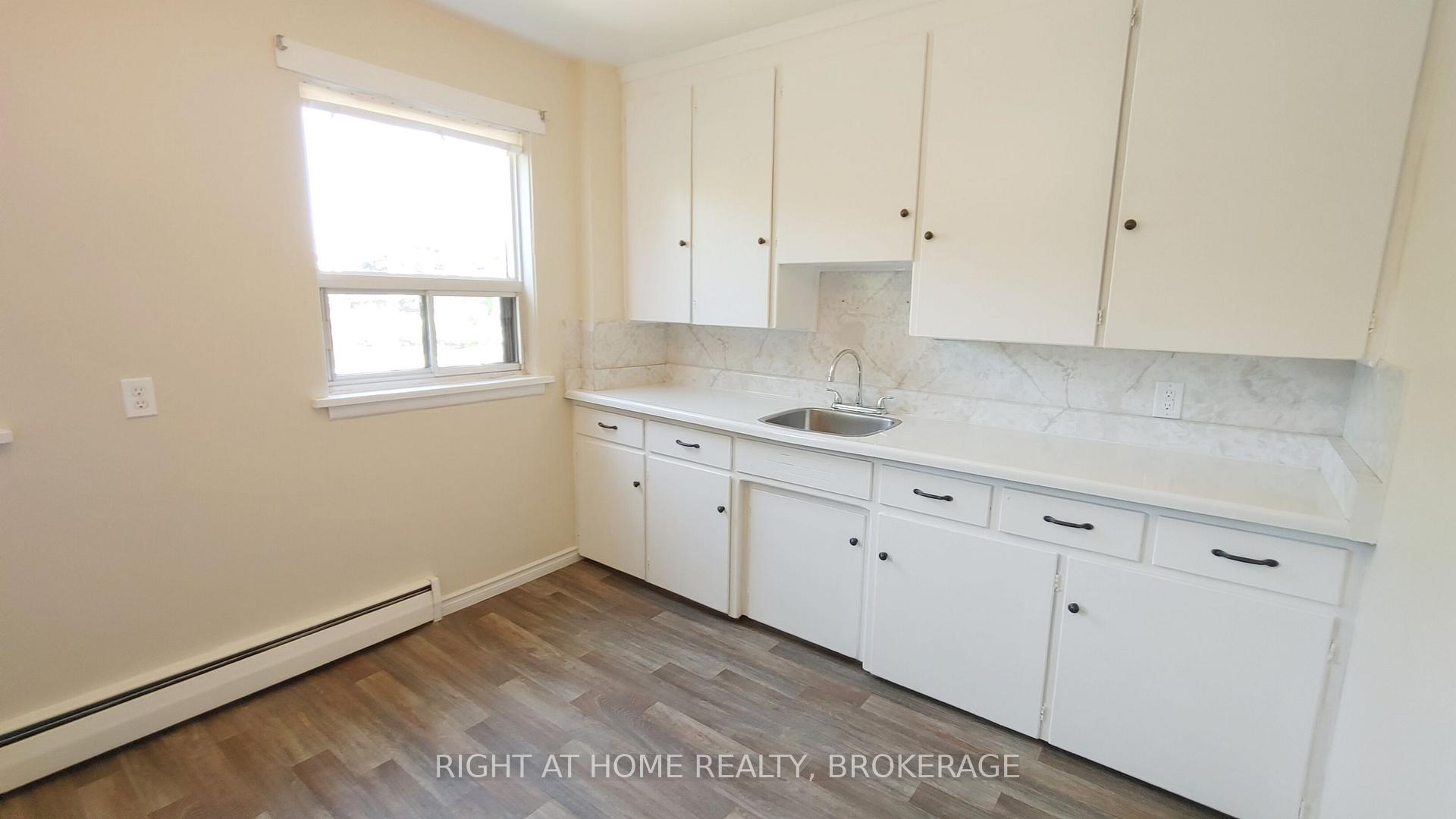 Photo 11 of Unit Apt 1, 334 Upper Ottawa Street, Hamilton, Sunninghill — HOMEH
