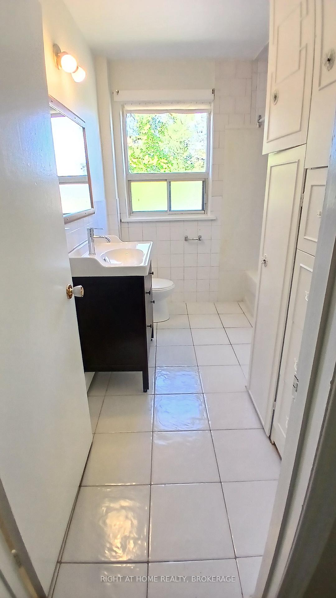 Photo 33 of Unit Apt 1, 334 Upper Ottawa Street, Hamilton, Sunninghill — HOMEH