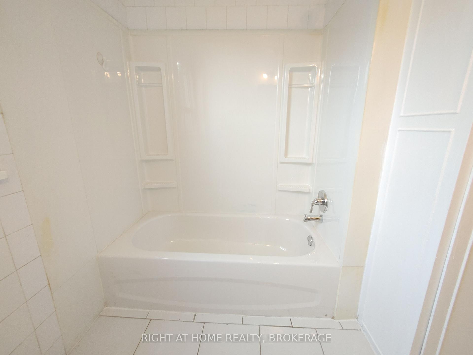 Photo 35 of Unit Apt 1, 334 Upper Ottawa Street, Hamilton, Sunninghill — HOMEH