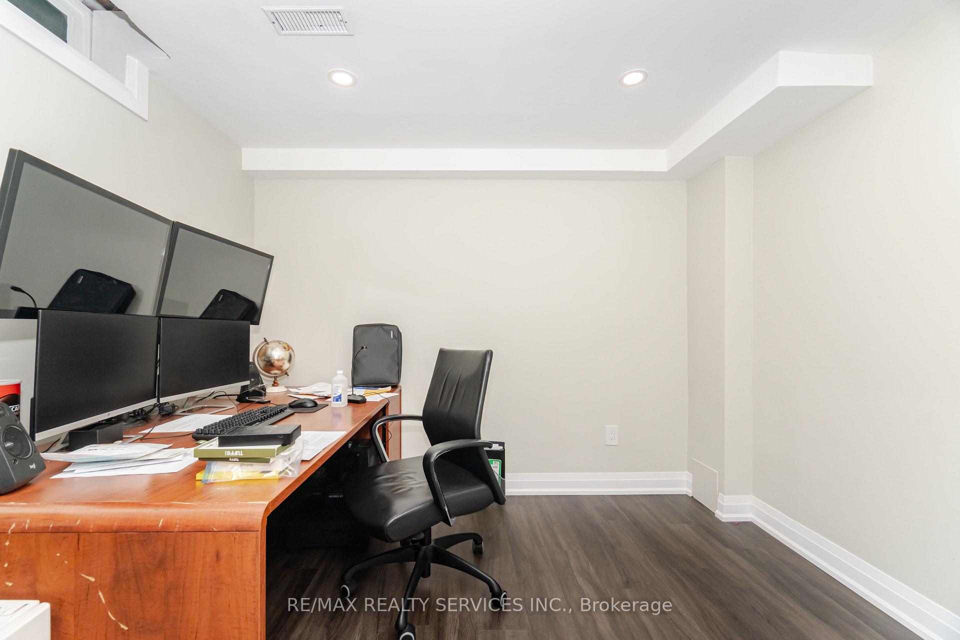 Photo 25 of 154 Dumfries Avenue, Brampton, Heart Lake West — HOMEH