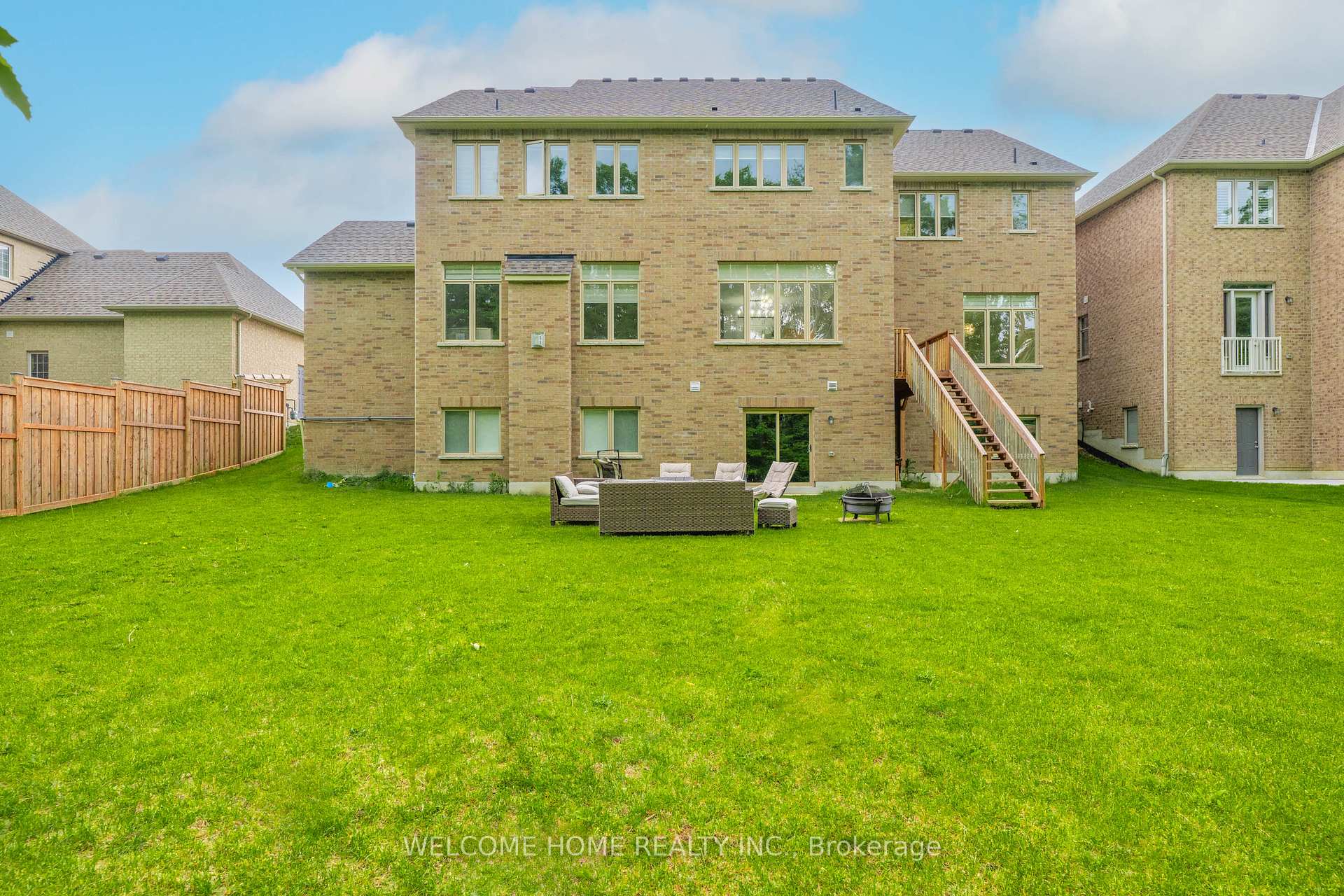 Photo 89 of 65 Redmond Crescent, Springwater, Centre Vespra — HOMEH