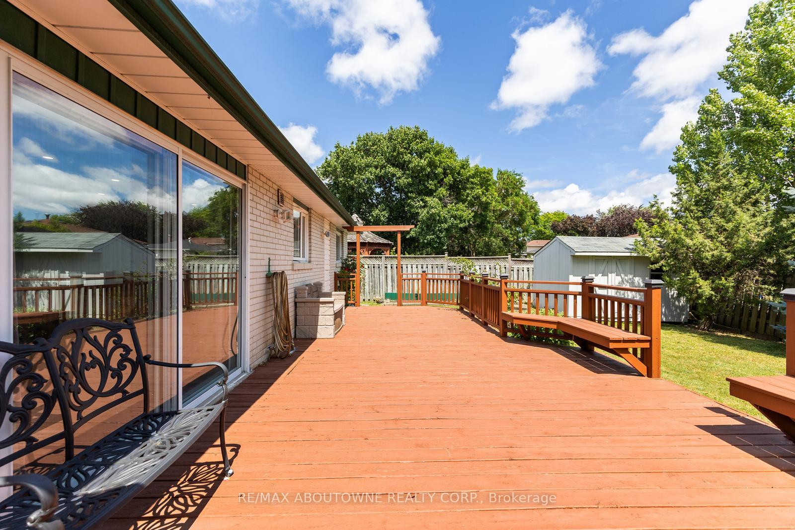 Photo 26 of 15 Lockton Crescent, Brampton, Brampton East — HOMEH