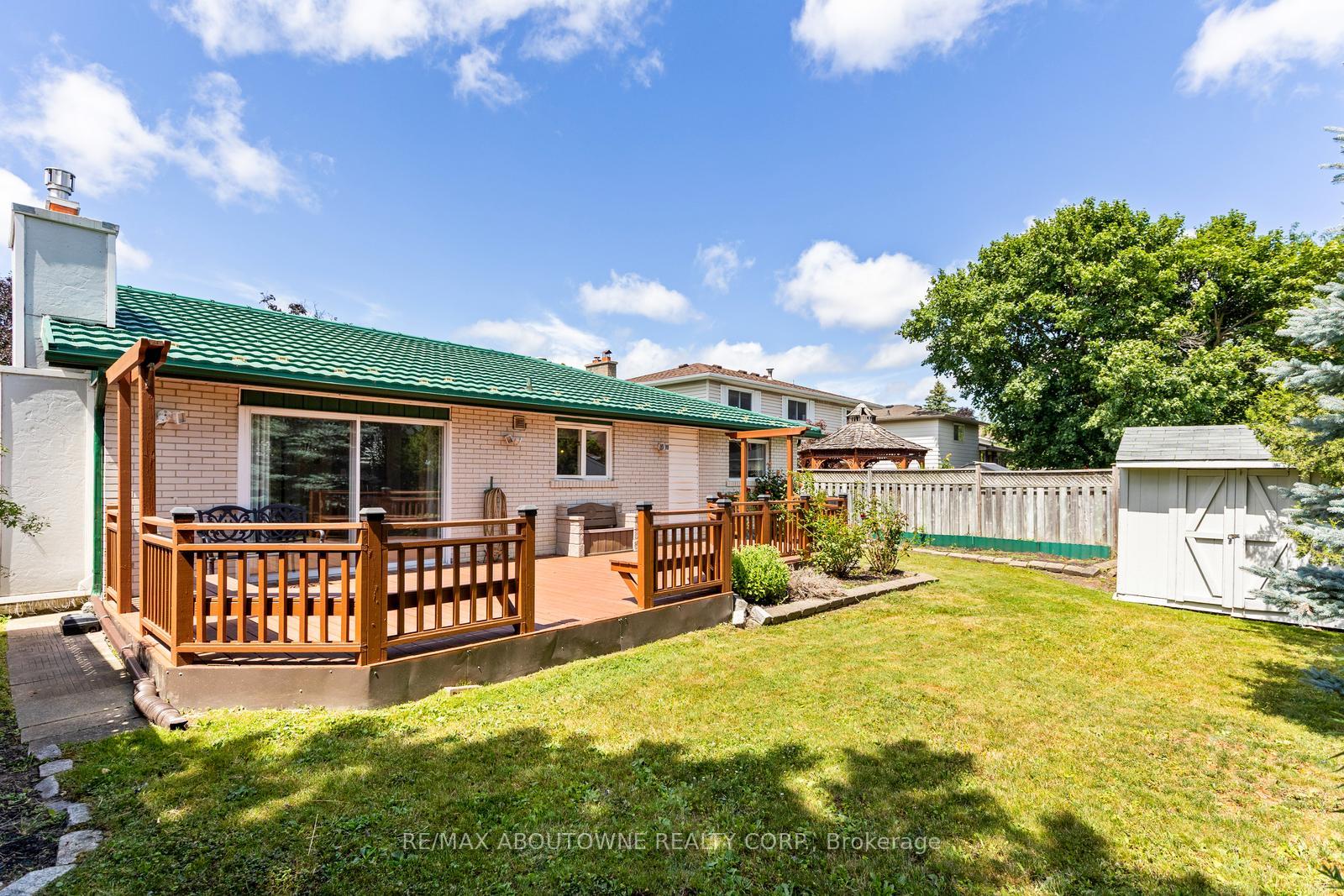 Photo 18 of 15 Lockton Crescent, Brampton, Brampton East — HOMEH
