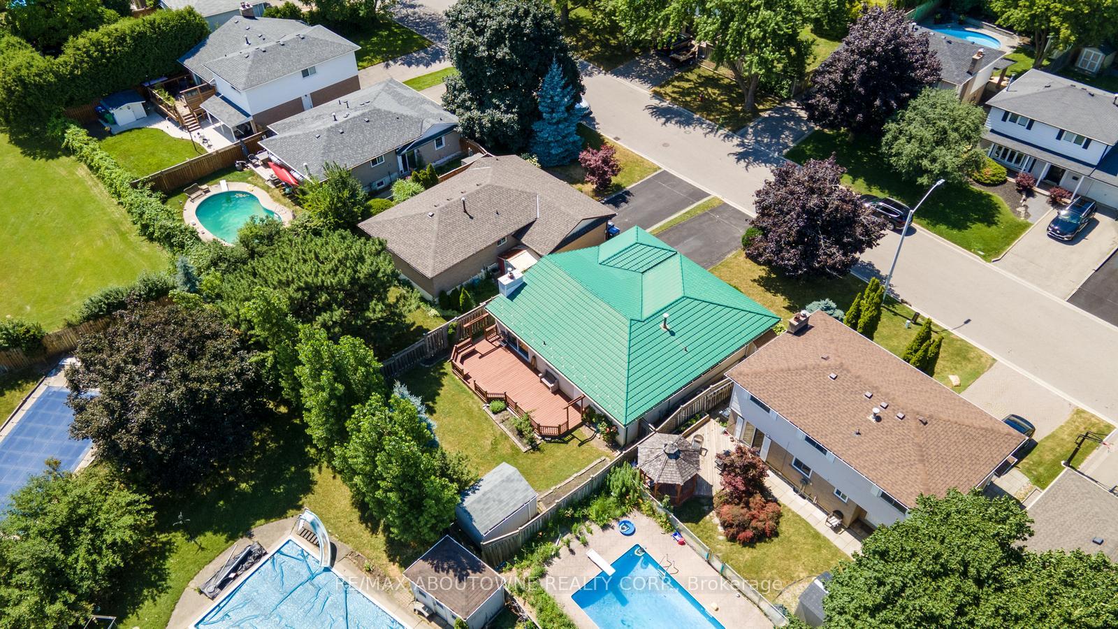 Photo 24 of 15 Lockton Crescent, Brampton, Brampton East — HOMEH