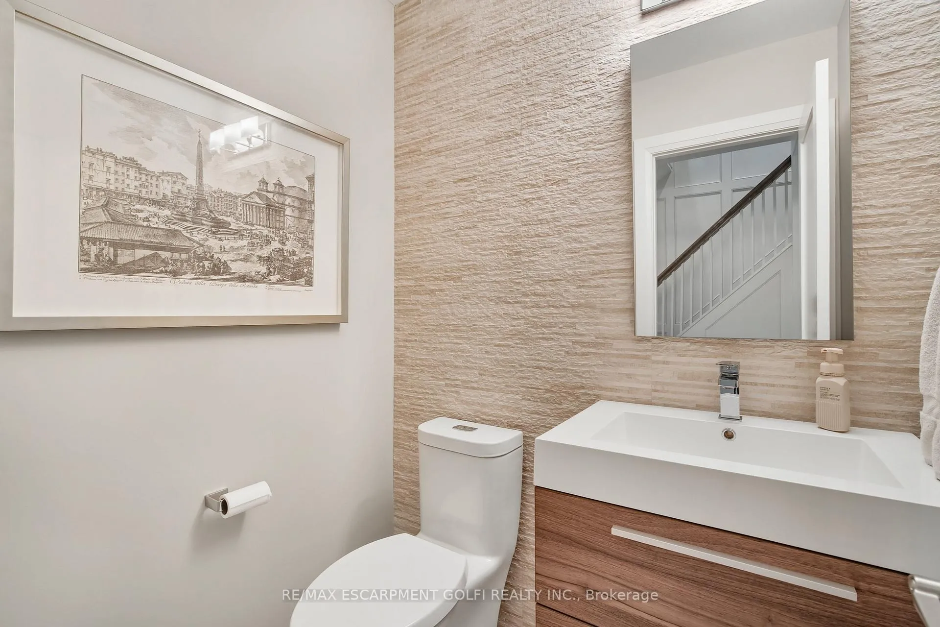 Photo 9 of 61 Oak Knoll Drive, Hamilton, Westdale — HOMEH