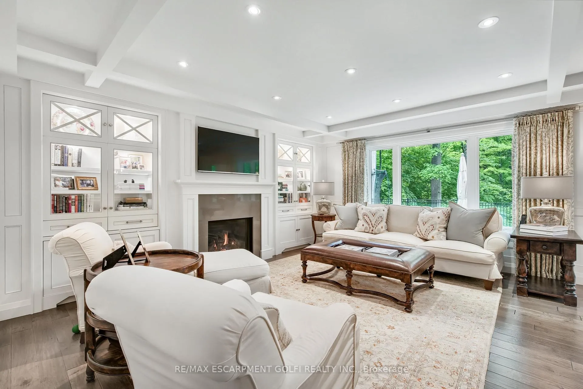 Photo 10 of 61 Oak Knoll Drive, Hamilton, Westdale — HOMEH