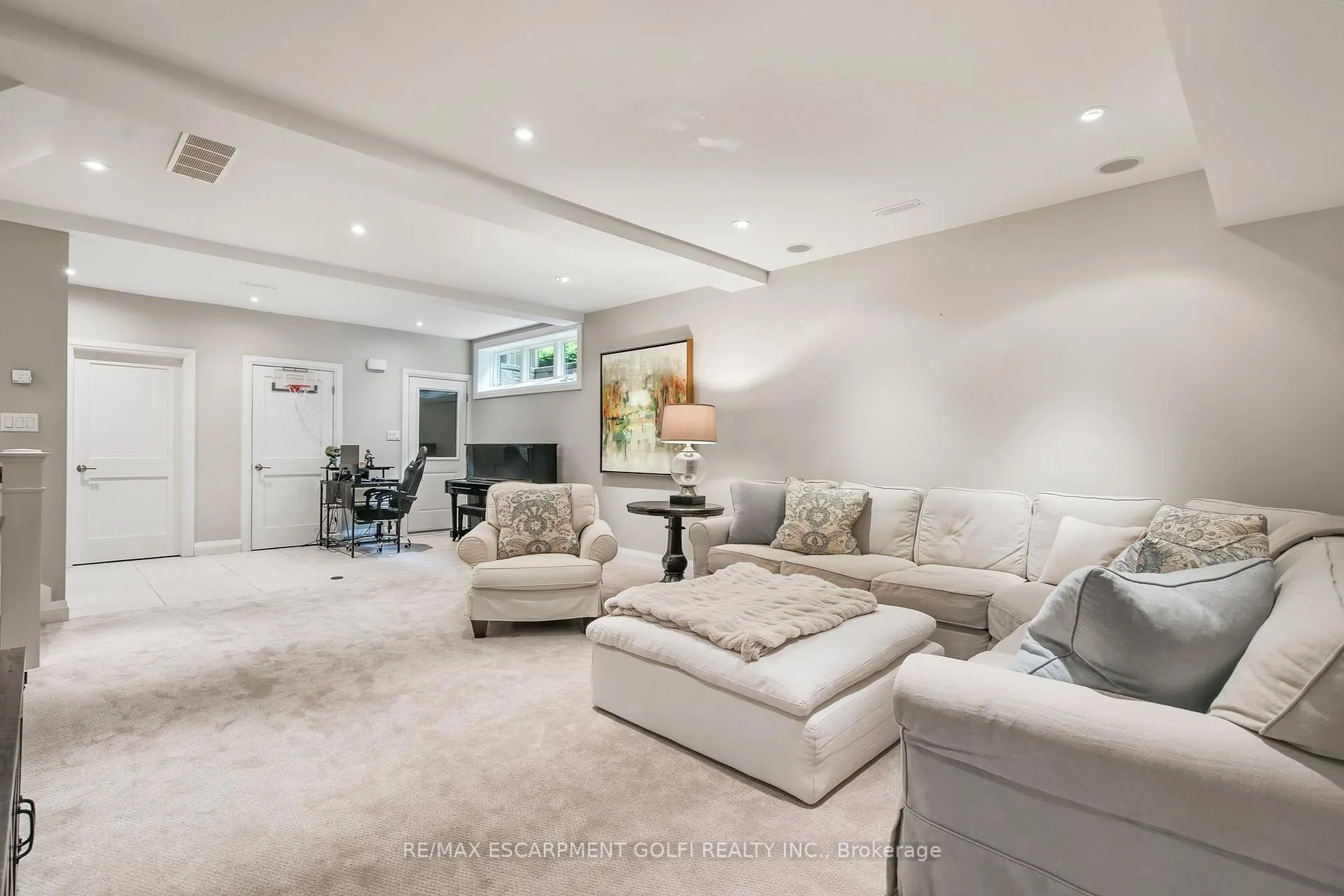 Photo 32 of 61 Oak Knoll Drive, Hamilton, Westdale — HOMEH