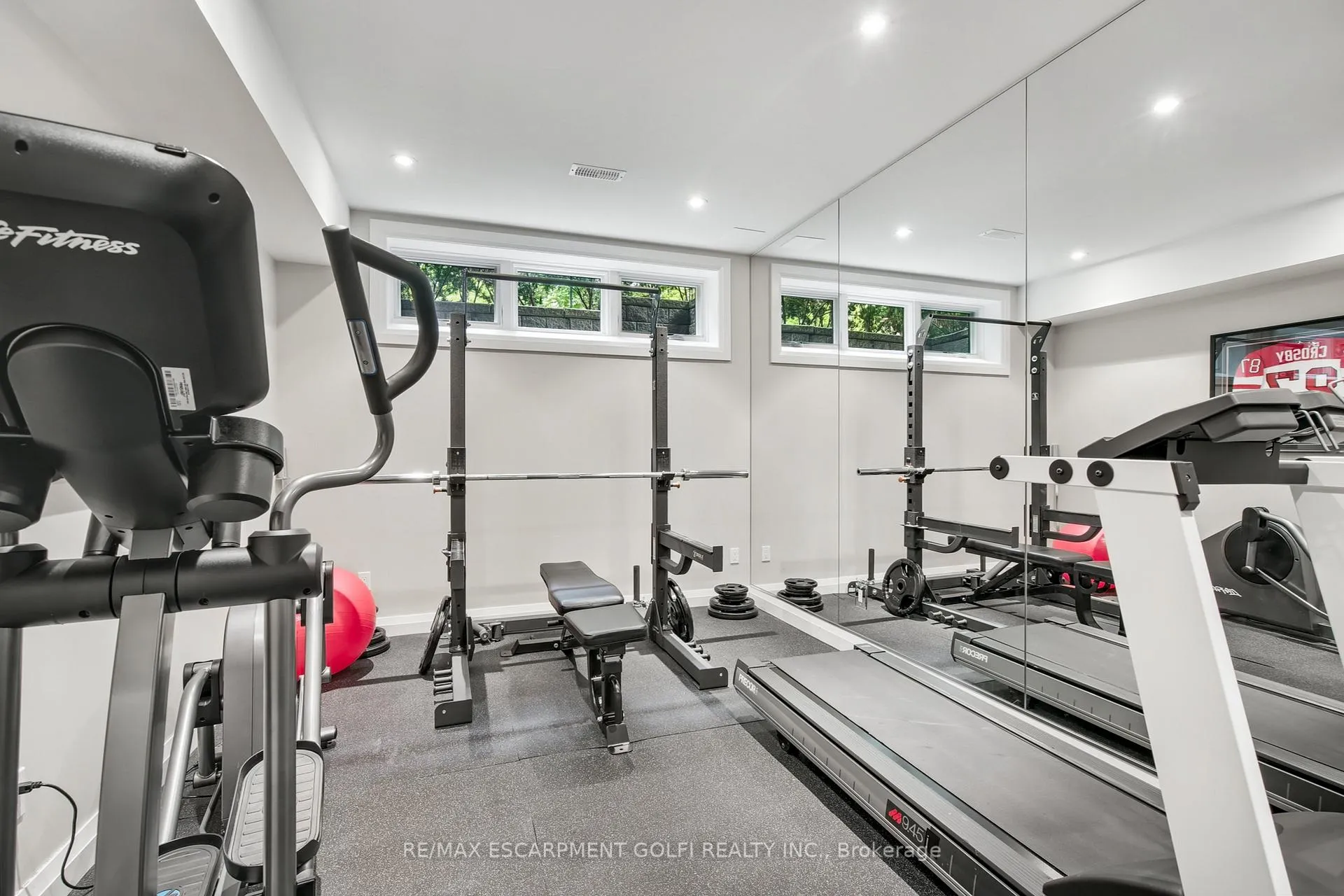 Photo 35 of 61 Oak Knoll Drive, Hamilton, Westdale — HOMEH
