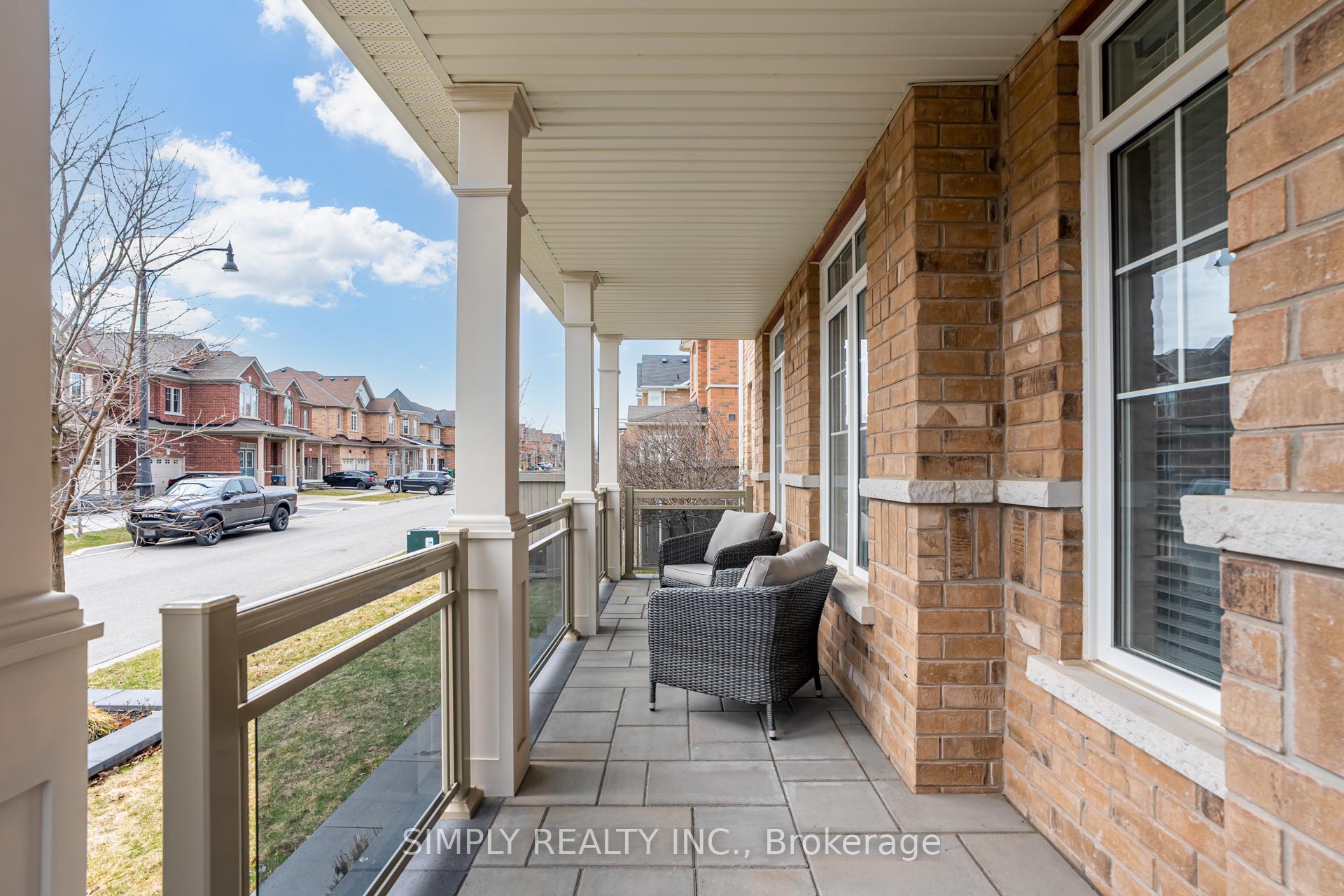 Photo 7 of 45 Humberstone Crescent, Brampton, Northwest Brampton — HOMEH
