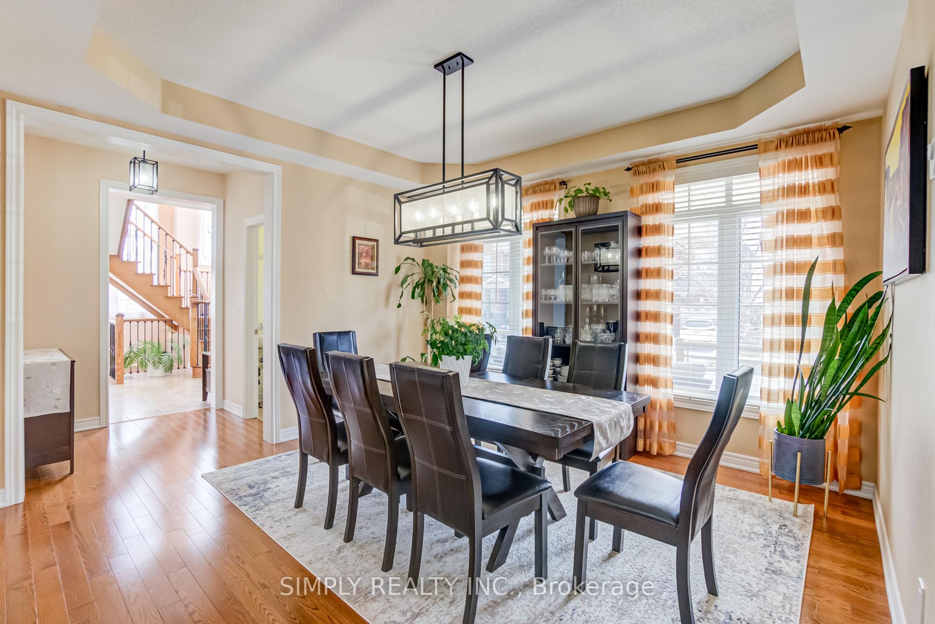 Photo 13 of 45 Humberstone Crescent, Brampton, Northwest Brampton — HOMEH