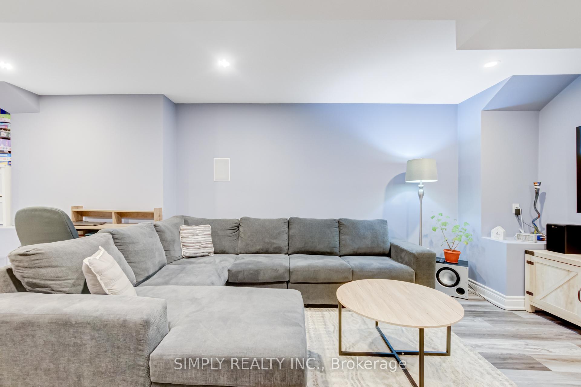 Photo 93 of 45 Humberstone Crescent, Brampton, Northwest Brampton — HOMEH
