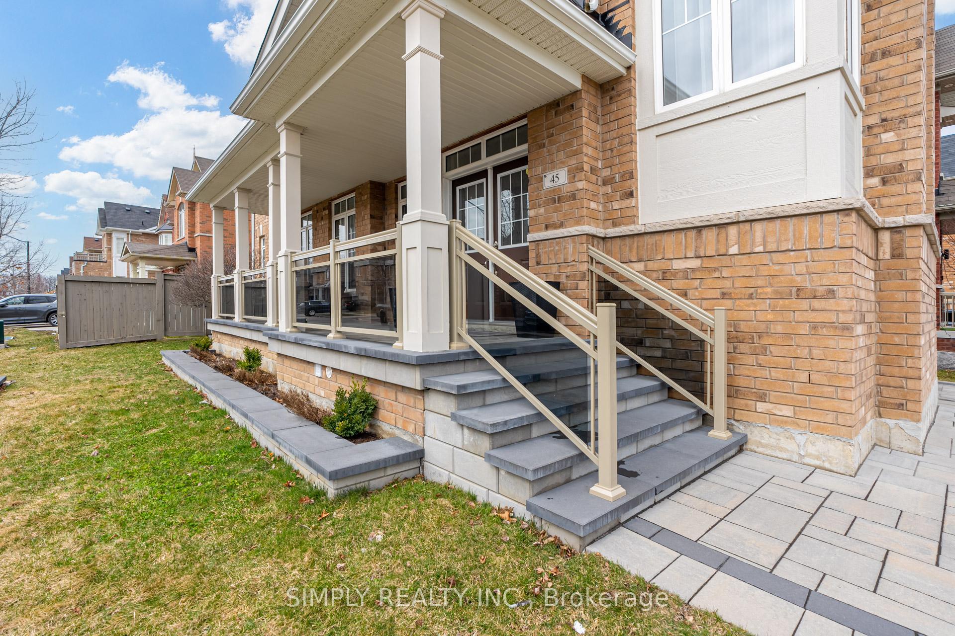 Photo 25 of 45 Humberstone Crescent, Brampton, Northwest Brampton — HOMEH