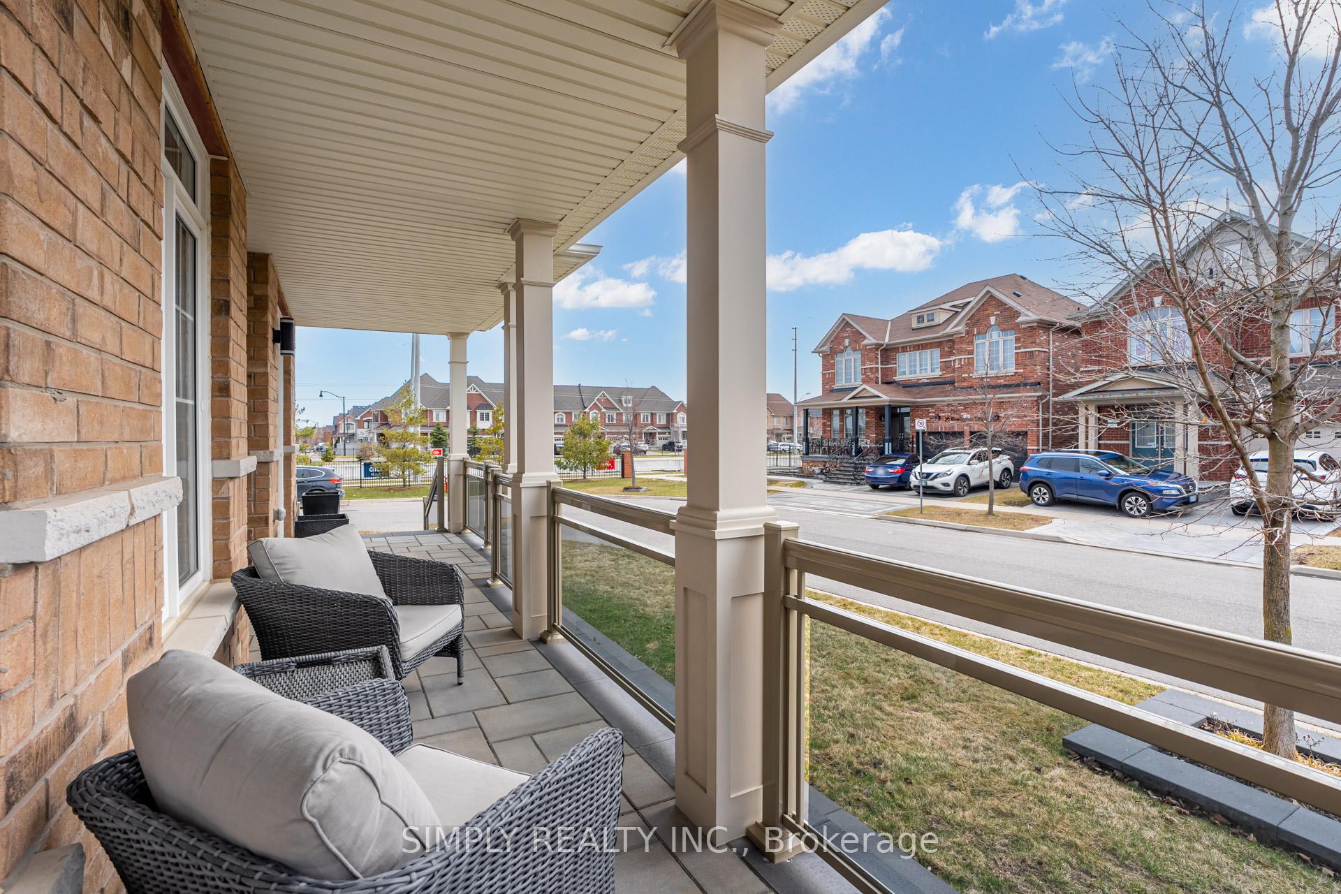 Photo 27 of 45 Humberstone Crescent, Brampton, Northwest Brampton — HOMEH