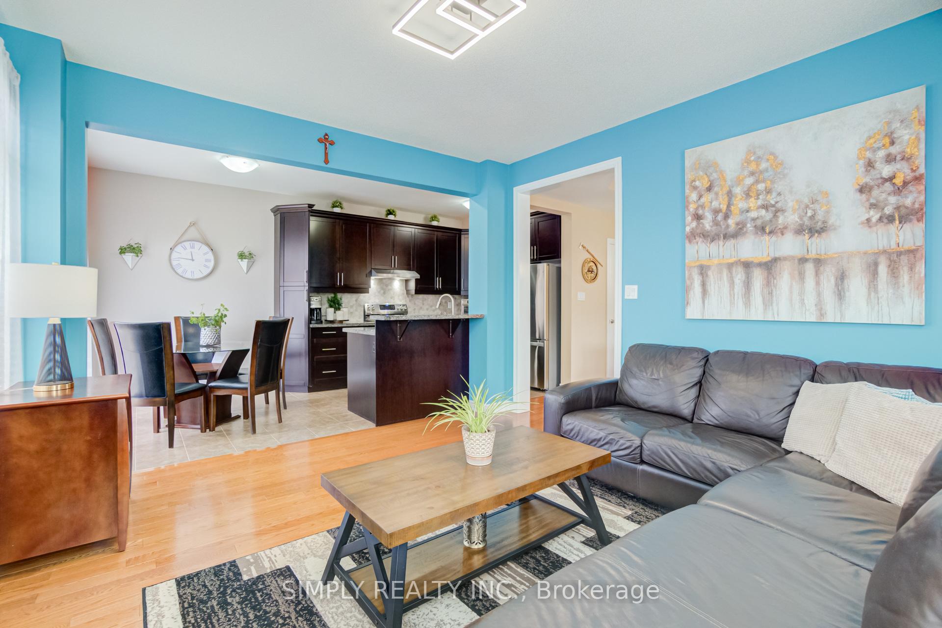 Photo 37 of 45 Humberstone Crescent, Brampton, Northwest Brampton — HOMEH