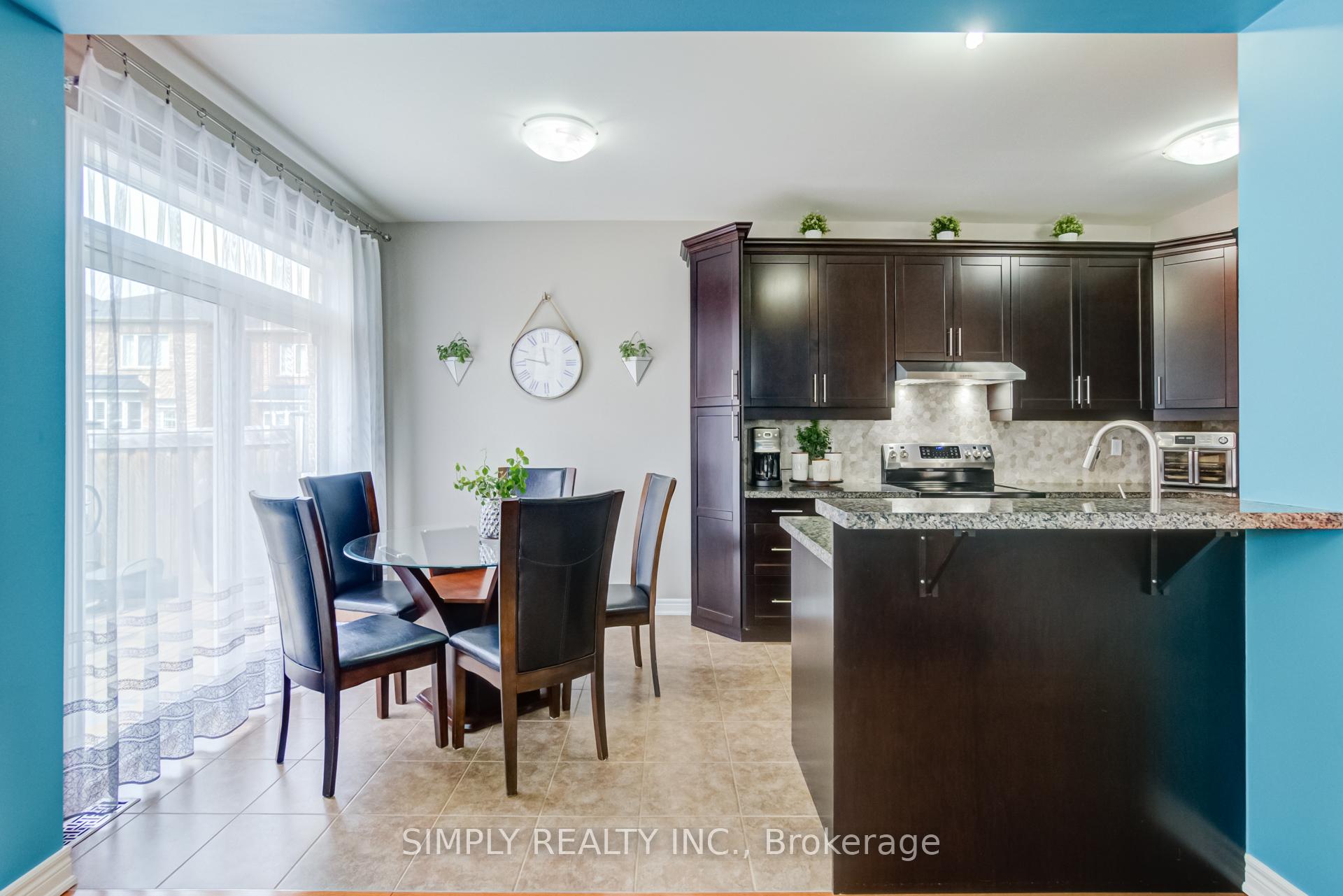 Photo 38 of 45 Humberstone Crescent, Brampton, Northwest Brampton — HOMEH