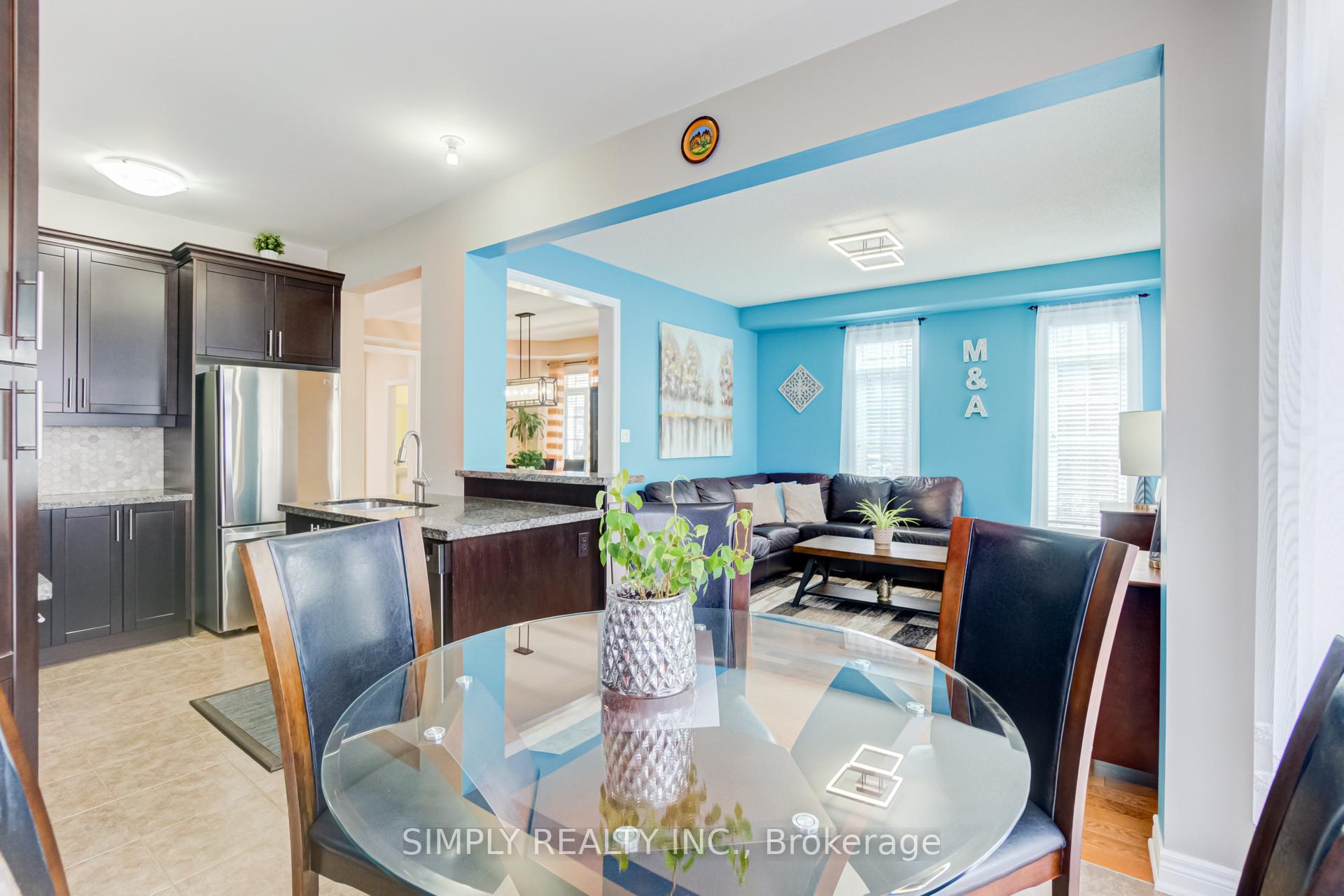 Photo 39 of 45 Humberstone Crescent, Brampton, Northwest Brampton — HOMEH