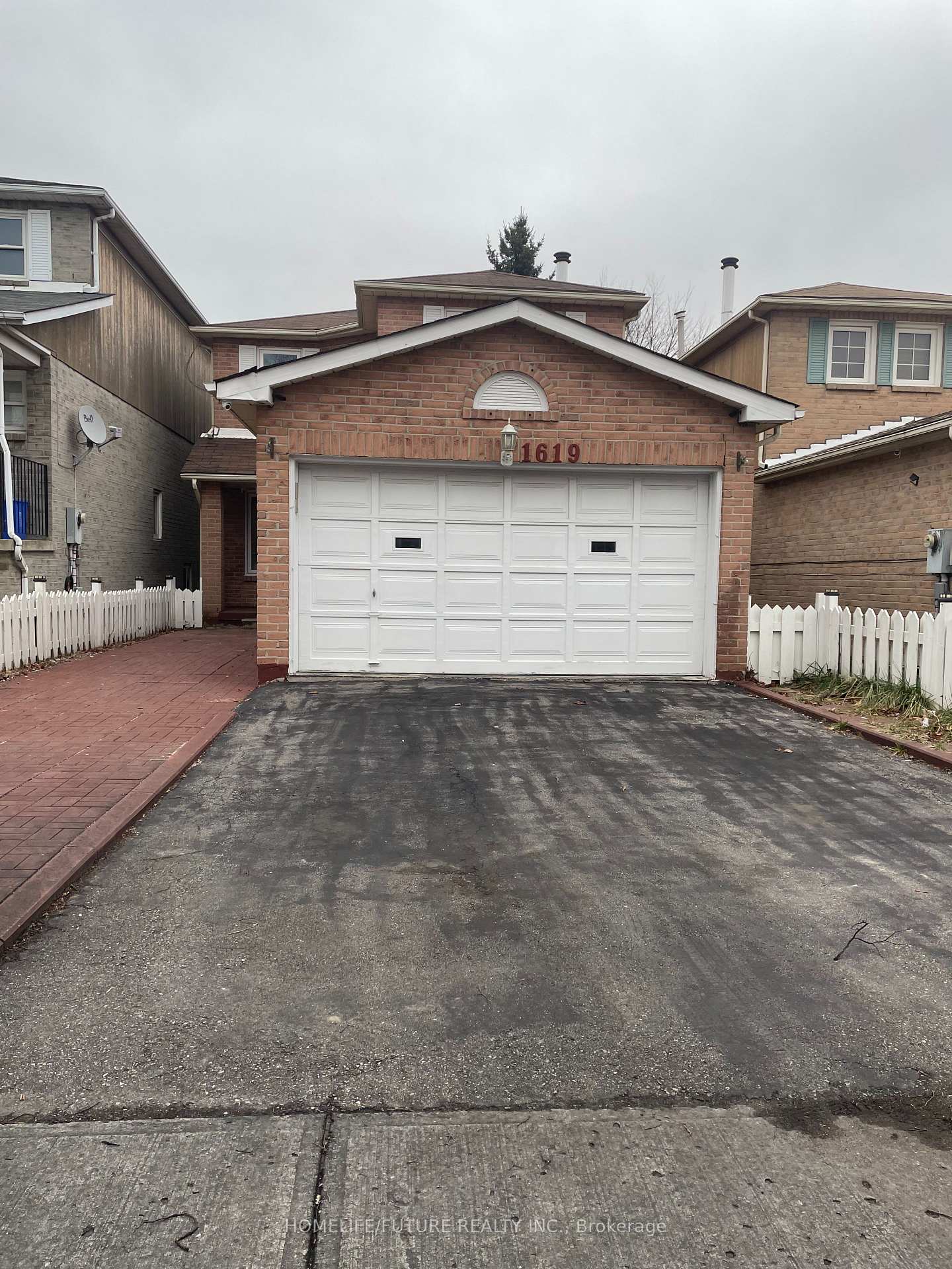 Photo 1 of Unit Lower, 1619 Marshcourt Drive N, Pickering, Village East — HOMEH