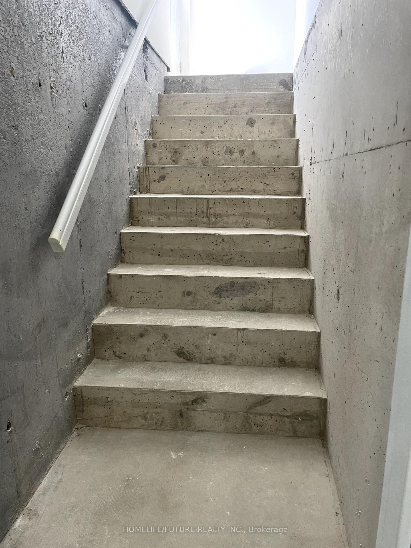 Photo 24 of Unit Lower, 1619 Marshcourt Drive N, Pickering, Village East — HOMEH
