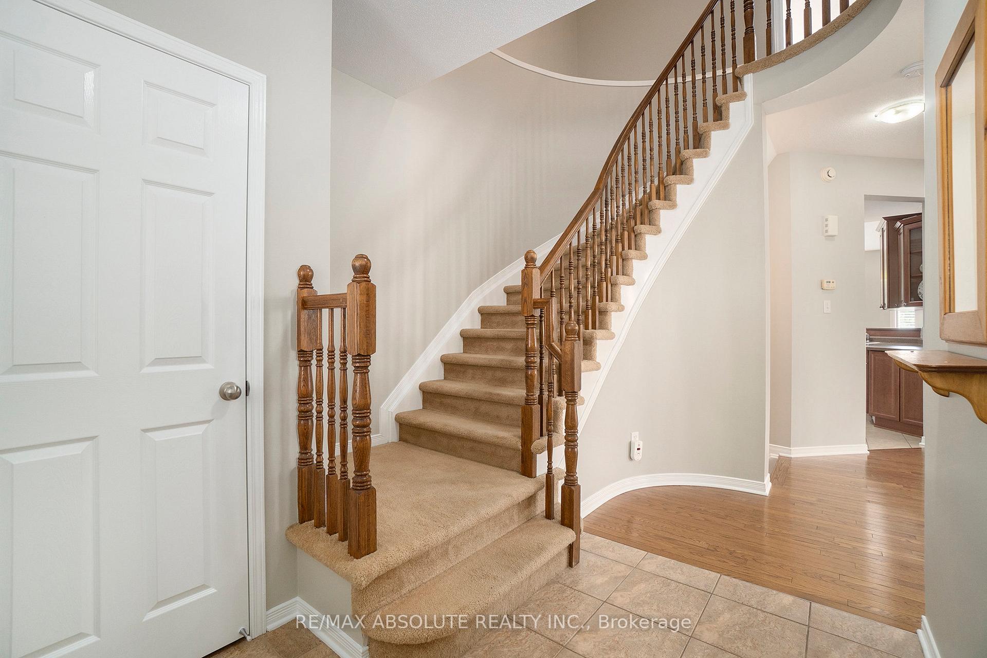 Photo 2 of 144 Lamplighters Drive, Ottawa, Barrhaven - Cedargrove/Fraserdale — HOMEH
