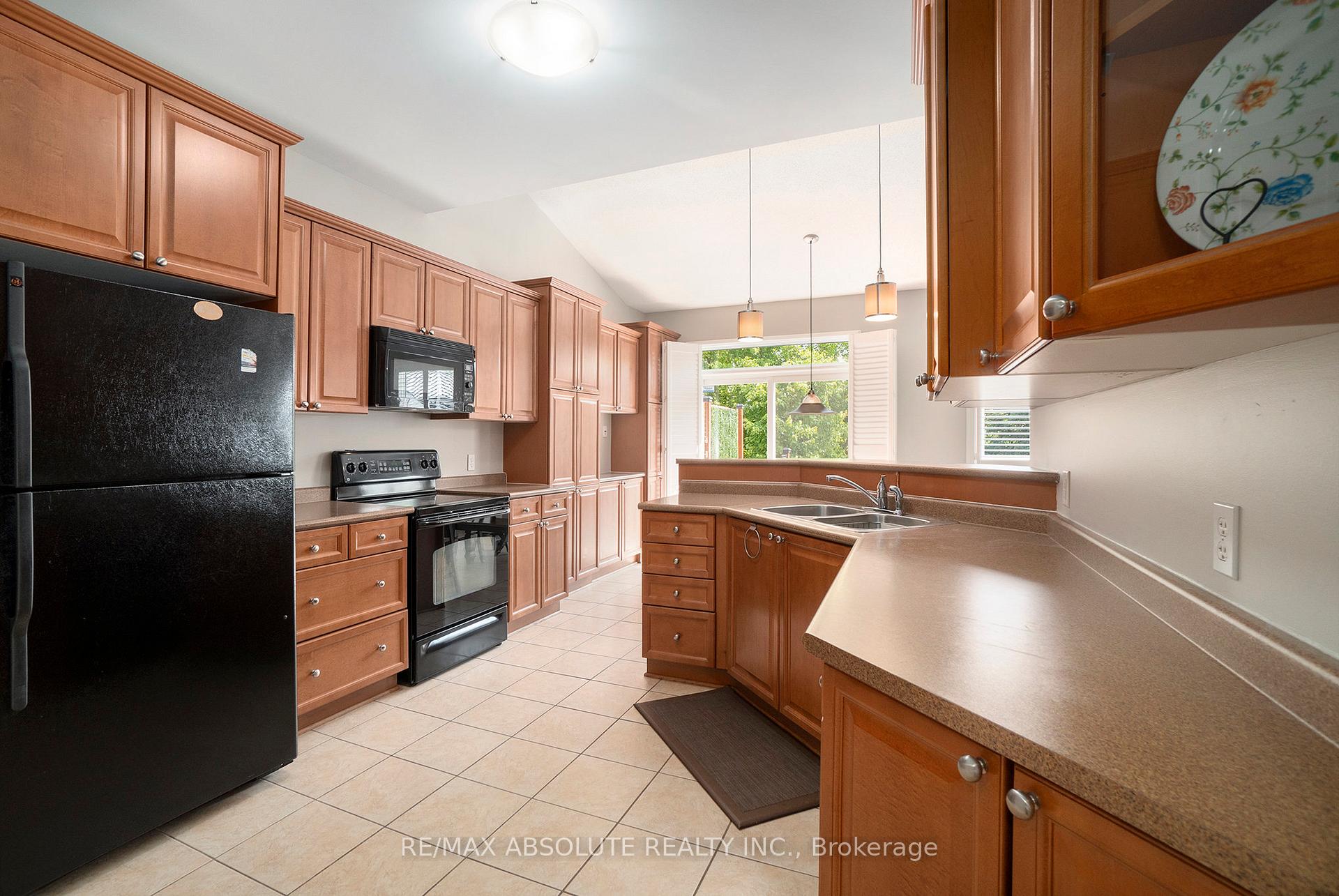 Photo 6 of 144 Lamplighters Drive, Ottawa, Barrhaven - Cedargrove/Fraserdale — HOMEH