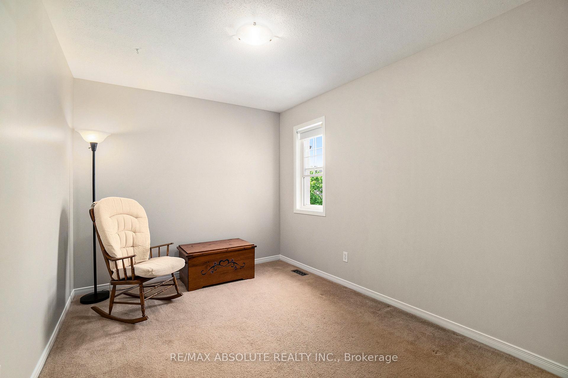 Photo 12 of 144 Lamplighters Drive, Ottawa, Barrhaven - Cedargrove/Fraserdale — HOMEH