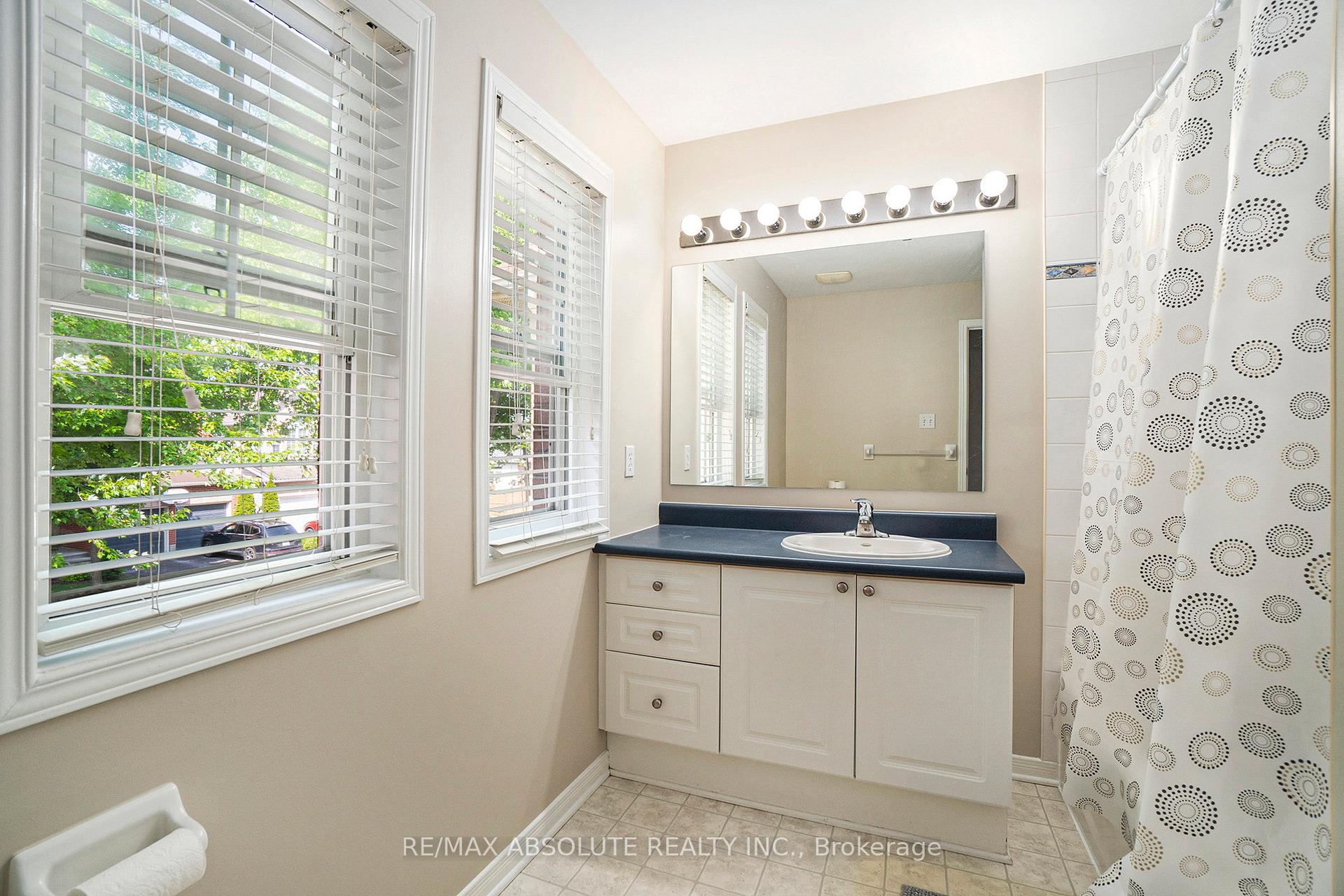Photo 13 of 144 Lamplighters Drive, Ottawa, Barrhaven - Cedargrove/Fraserdale — HOMEH