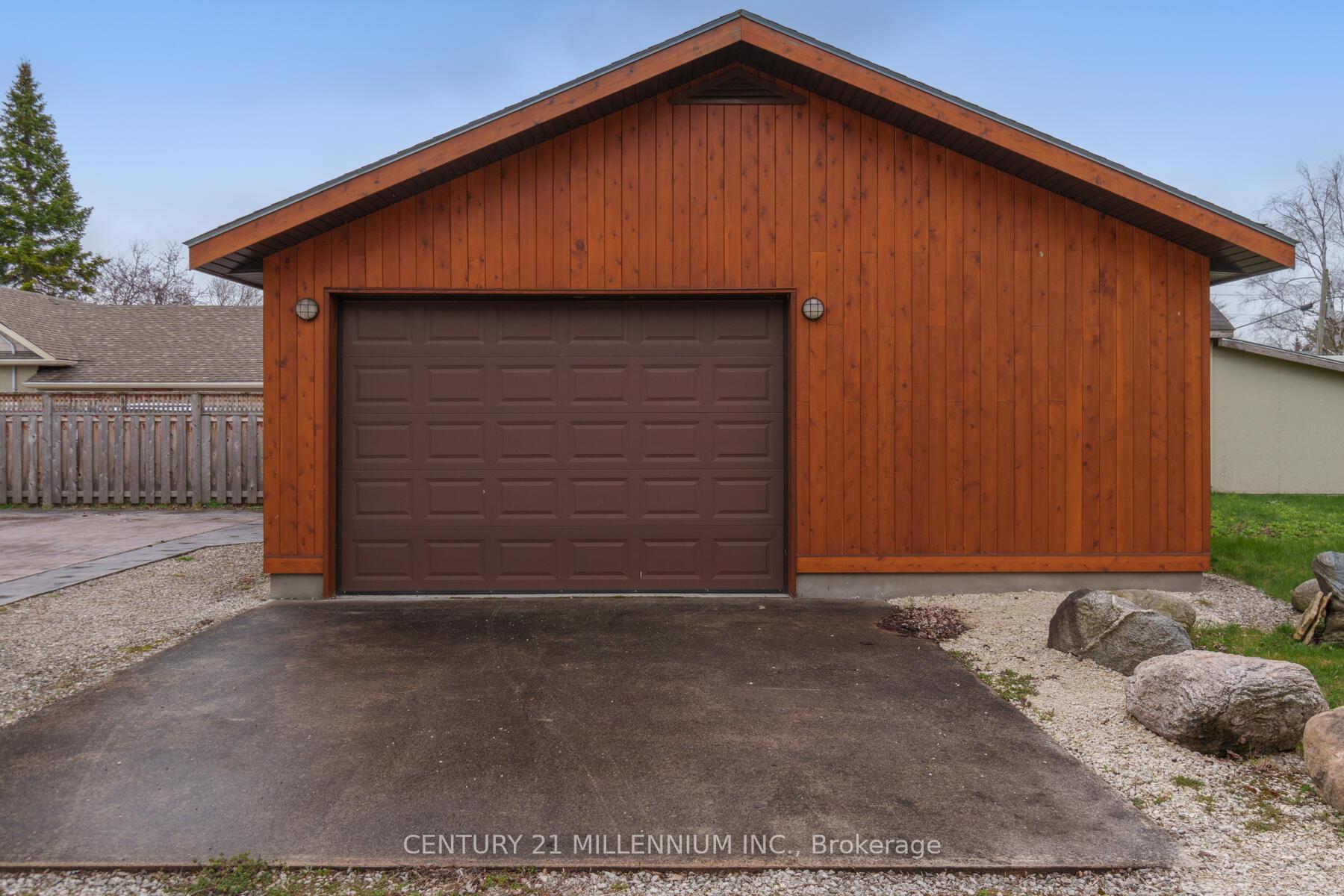 Photo 61 of 338 Walnut Street, Collingwood — HOMEH