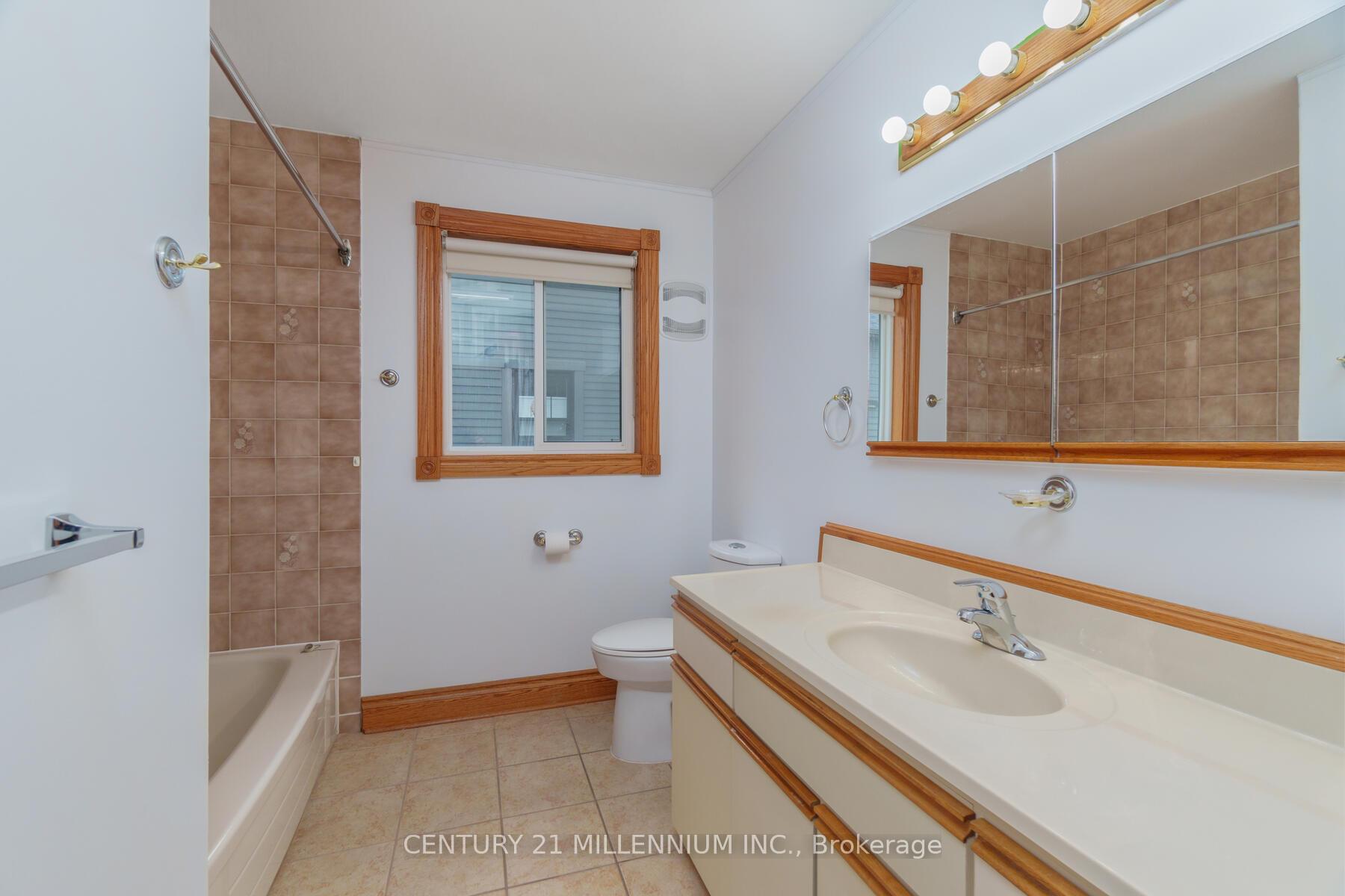 Photo 31 of 338 Walnut Street, Collingwood — HOMEH