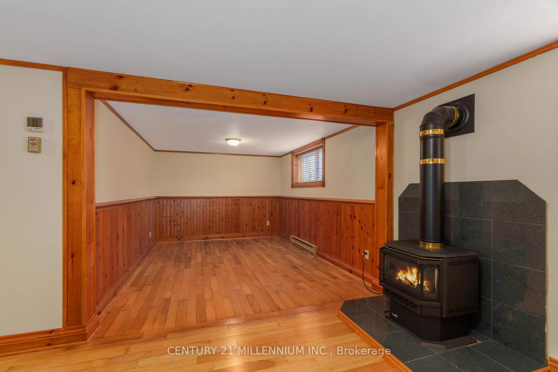 Photo 34 of 338 Walnut Street, Collingwood — HOMEH