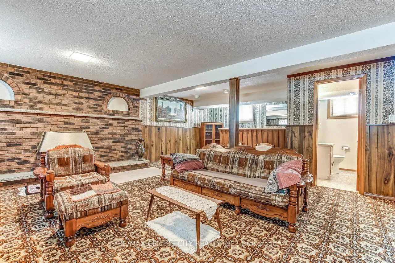Photo 15 of 18 Porter Place, St. Thomas — HOMEH