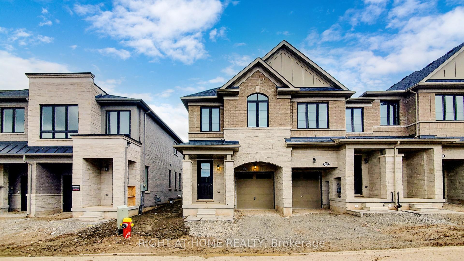 Photo 1 of 2086 Coppenwood Common, Burlington, Tyandaga — HOMEH