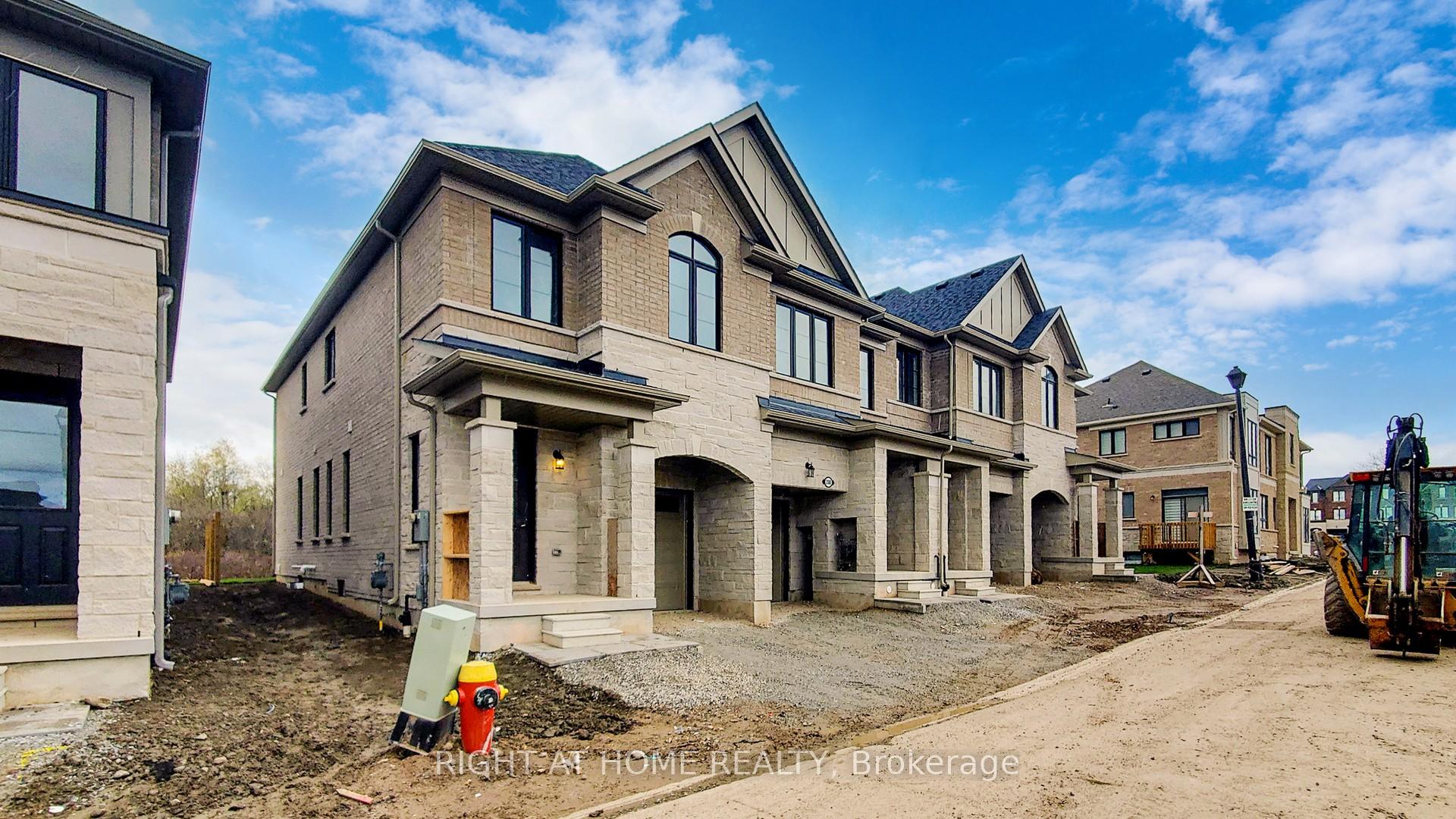 Photo 2 of 2086 Coppenwood Common, Burlington, Tyandaga — HOMEH