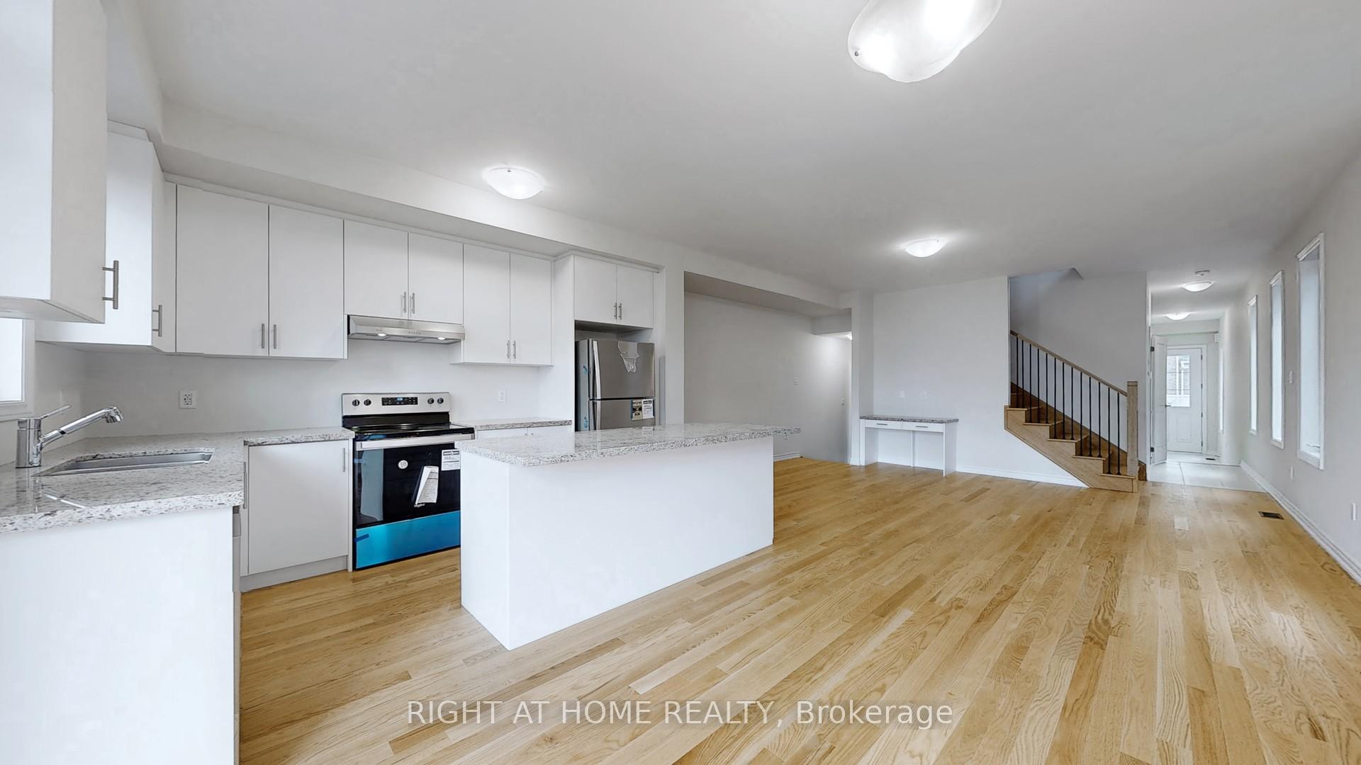 Photo 6 of 2086 Coppenwood Common, Burlington, Tyandaga — HOMEH