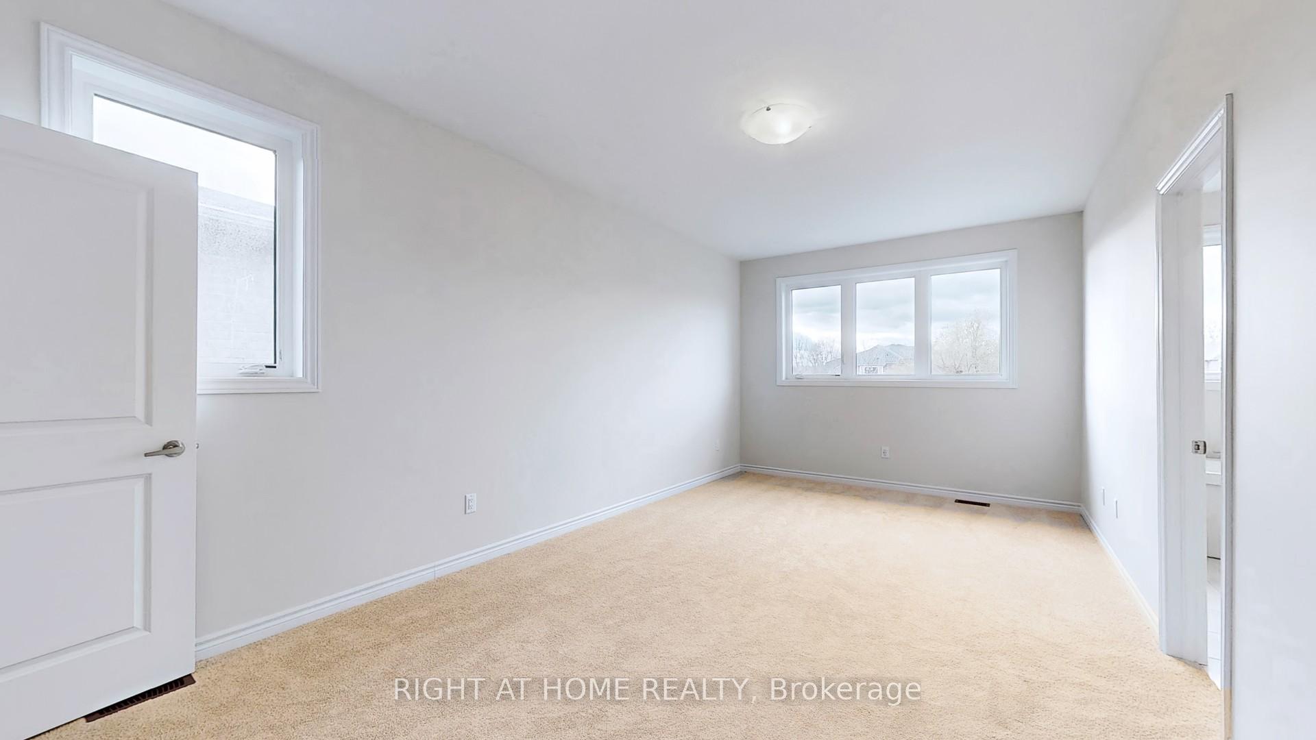 Photo 18 of 2086 Coppenwood Common, Burlington, Tyandaga — HOMEH