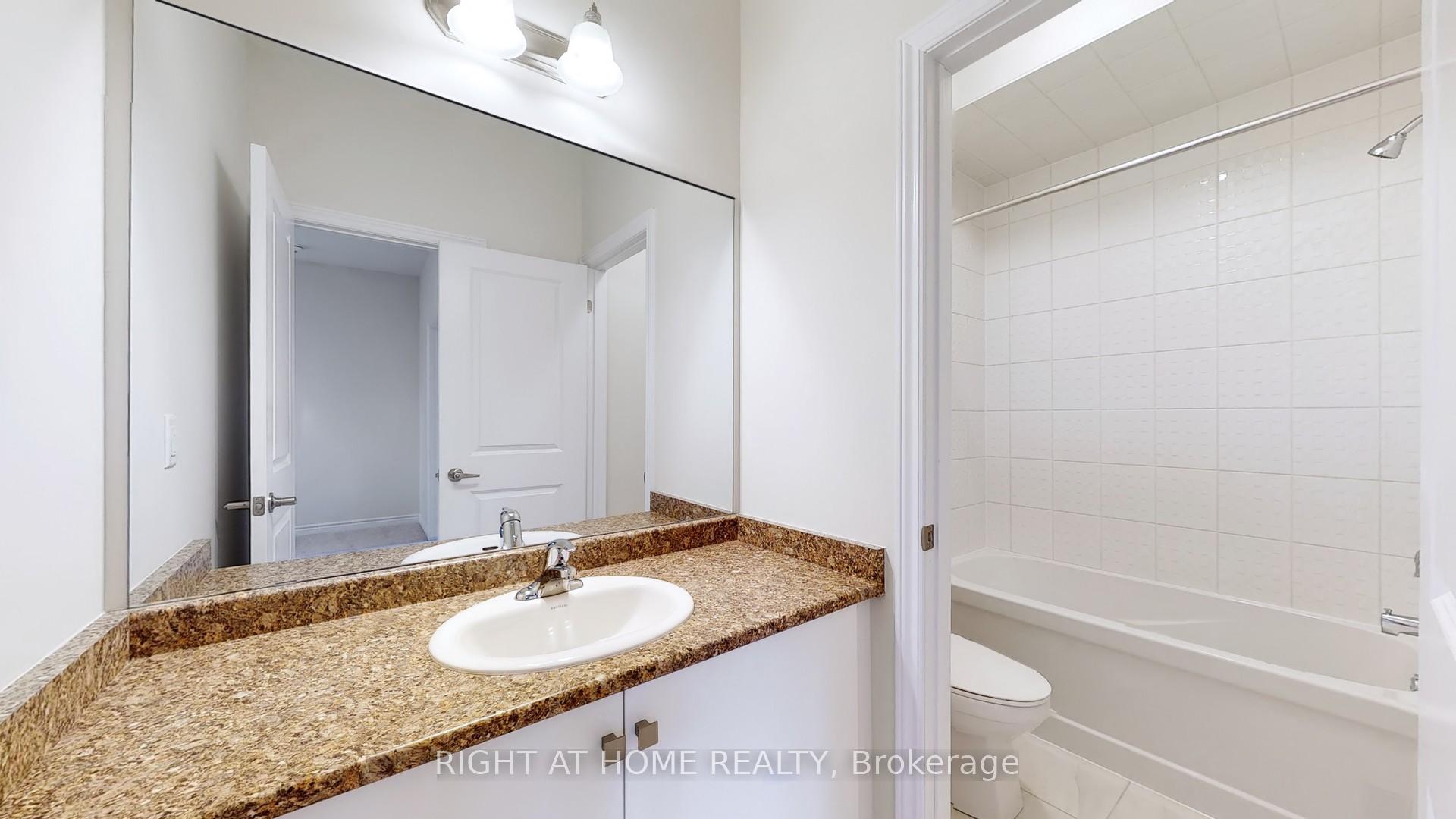 Photo 30 of 2086 Coppenwood Common, Burlington, Tyandaga — HOMEH