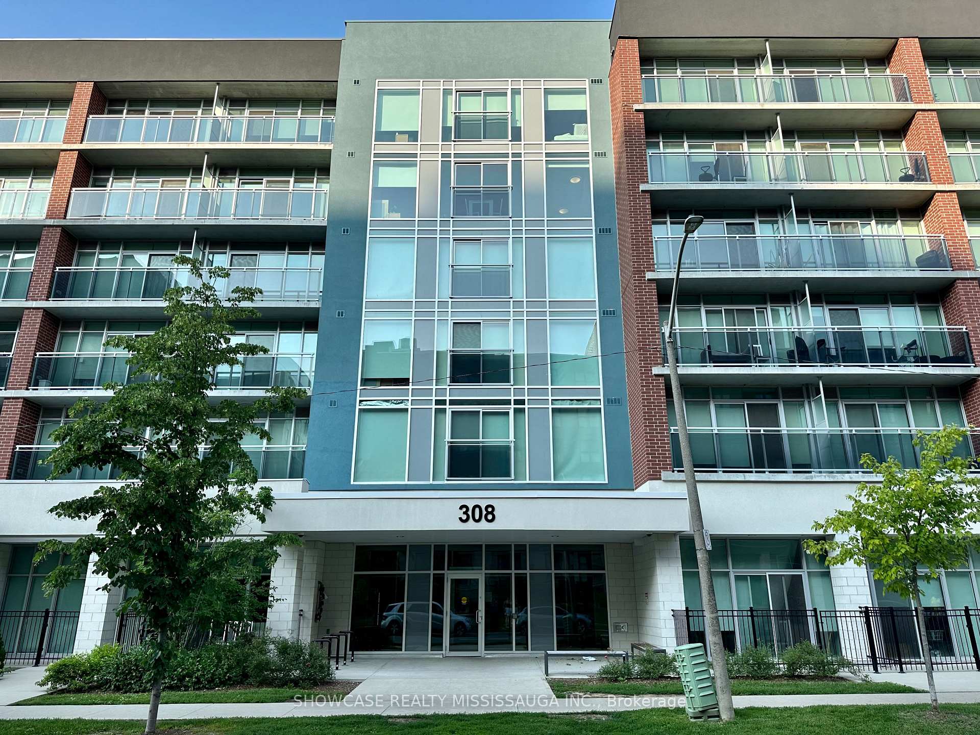 Photo 3 of Unit 106, 308 Lester Street, Waterloo, Beechwood/University — HOMEH