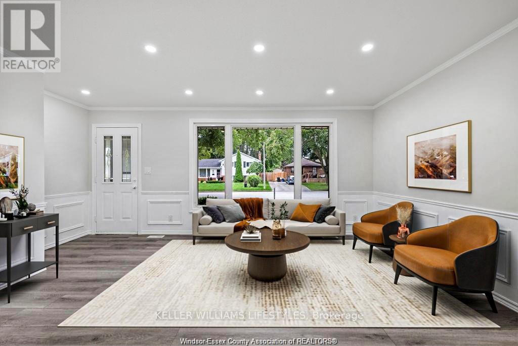 Photo 2 of 5440 Lyndon Court, Windsor — HOMEH