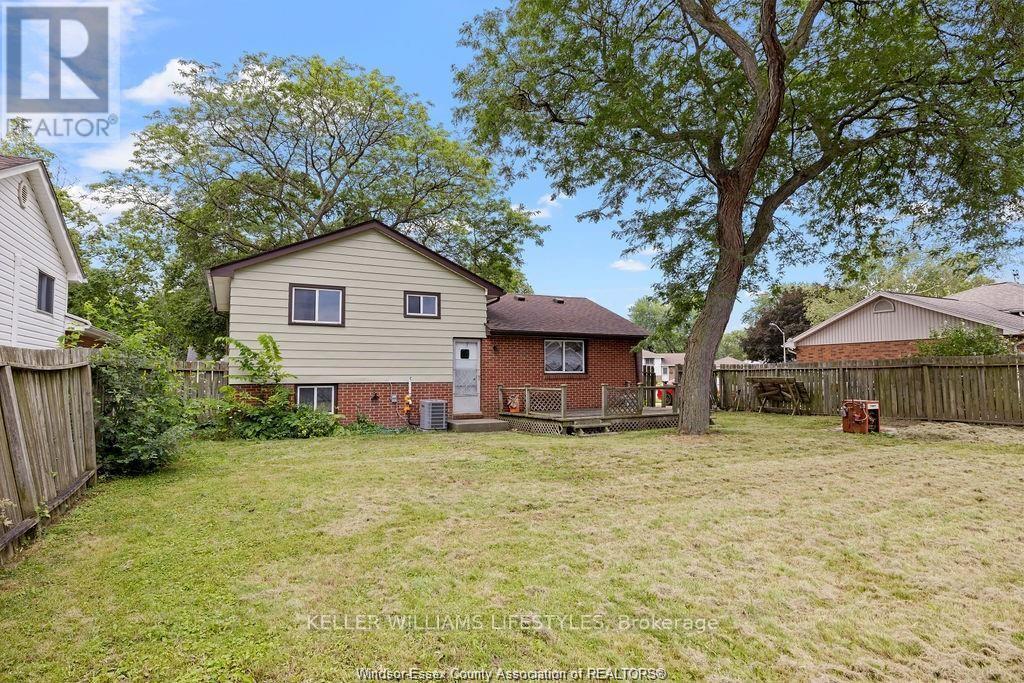 Photo 16 of 5440 Lyndon Court, Windsor — HOMEH