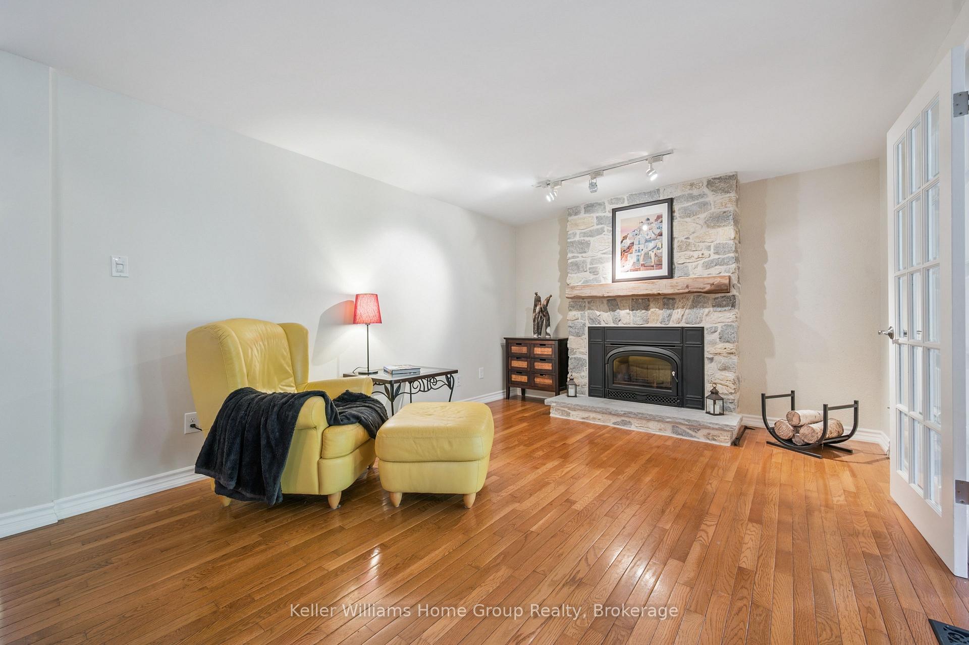 Photo 7 of 29 Shadybrook Crescent, Guelph, Kortright West — HOMEH