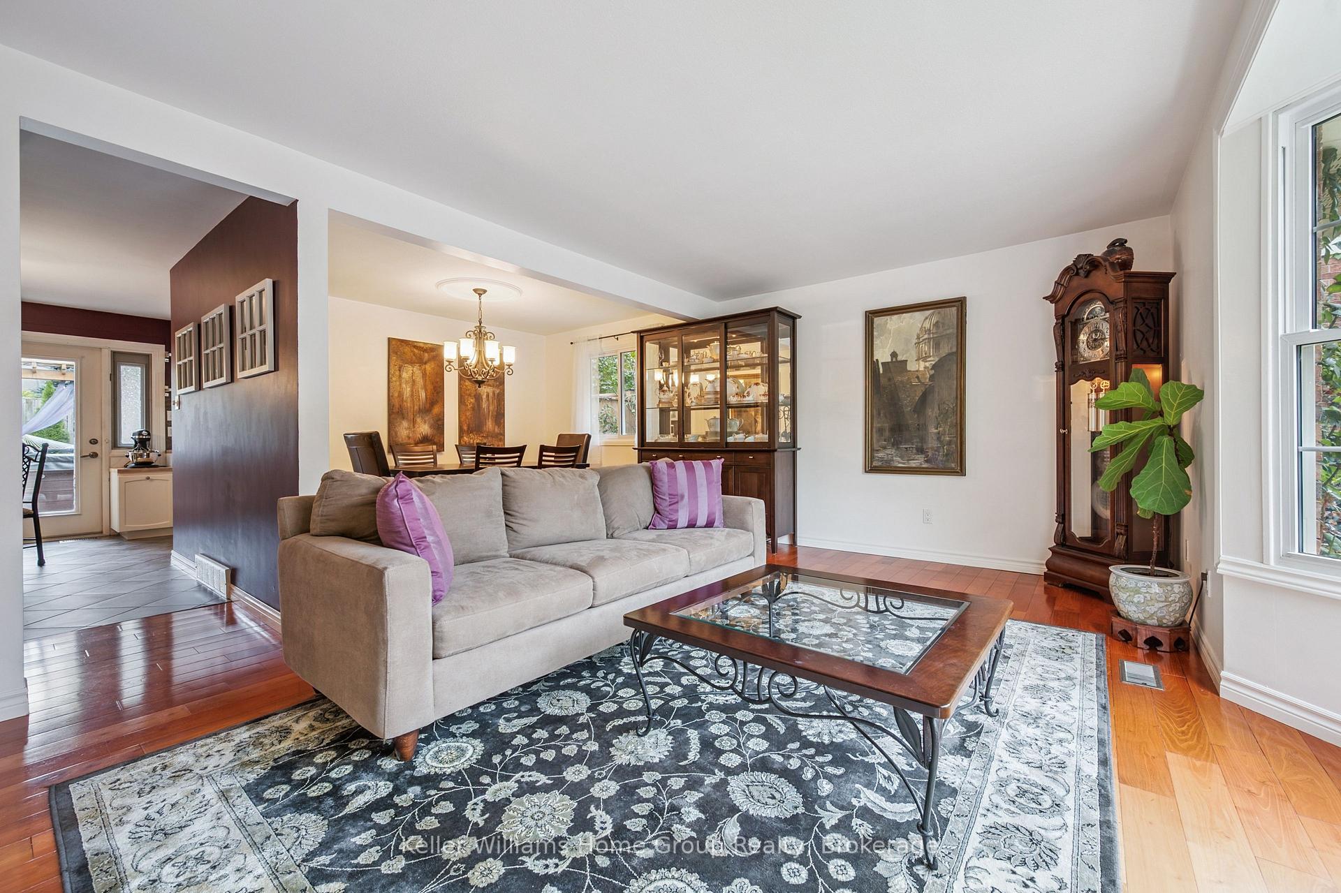 Photo 14 of 29 Shadybrook Crescent, Guelph, Kortright West — HOMEH
