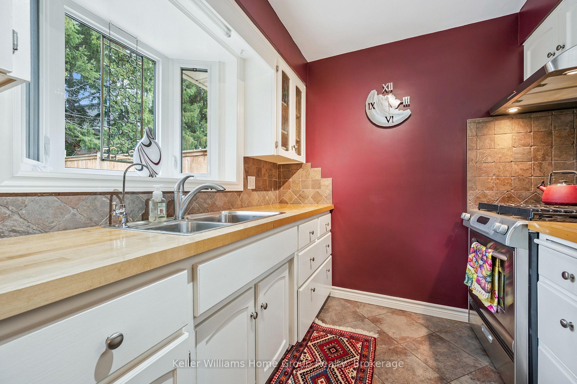 Photo 18 of 29 Shadybrook Crescent, Guelph, Kortright West — HOMEH