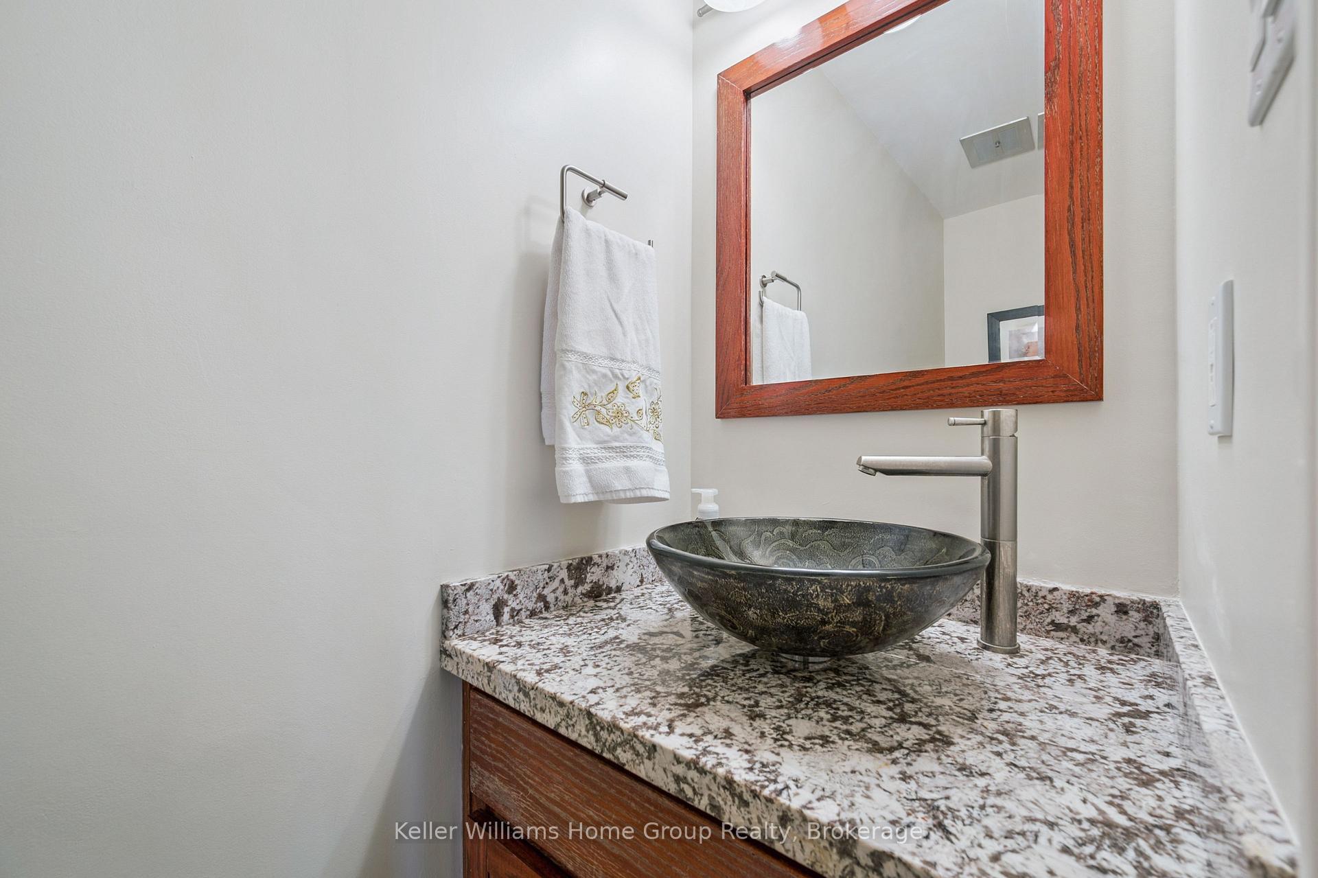 Photo 23 of 29 Shadybrook Crescent, Guelph, Kortright West — HOMEH