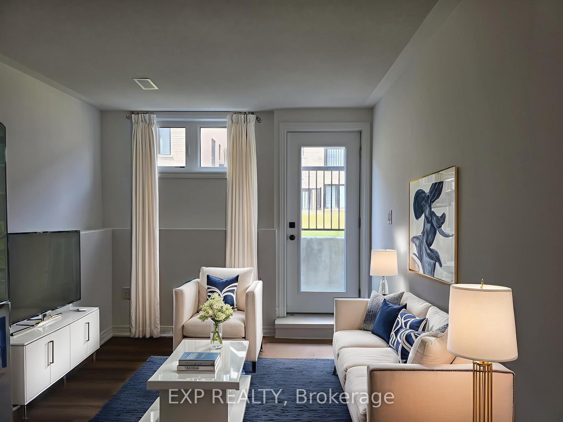 Photo 4 of Unit UNIT B, 80 Singhampton Road, Vaughan, Kleinburg — HOMEH