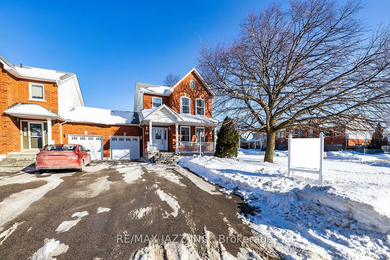 Photo 2 of 38 Newport Avenue, Clarington, Courtice — HOMEH